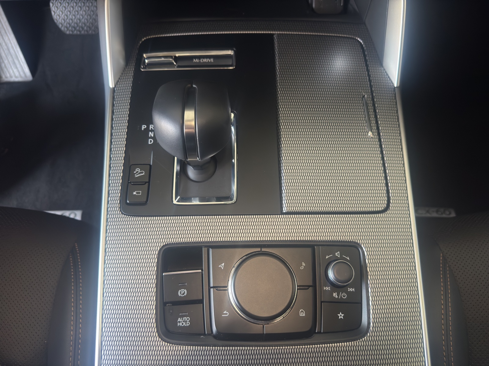 MAZDA CX-60 3.3 D 254 PS Homura AWD-image-14