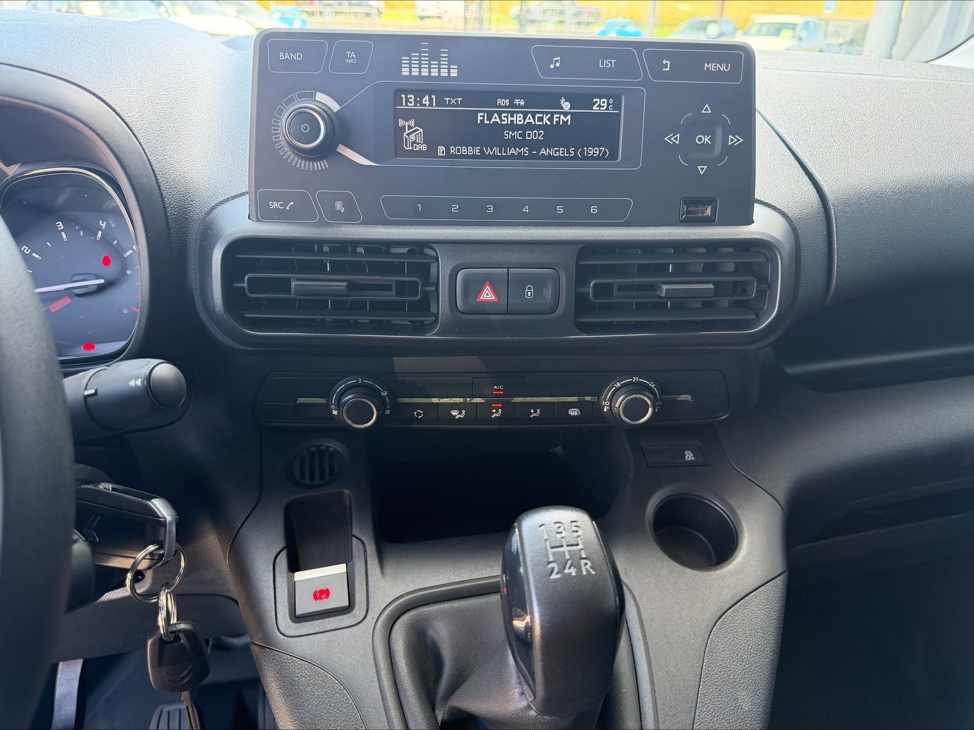 CITROEN Berlingo Van 1.6 Blue HDi 100 s/s Worker 1000kg-image-7