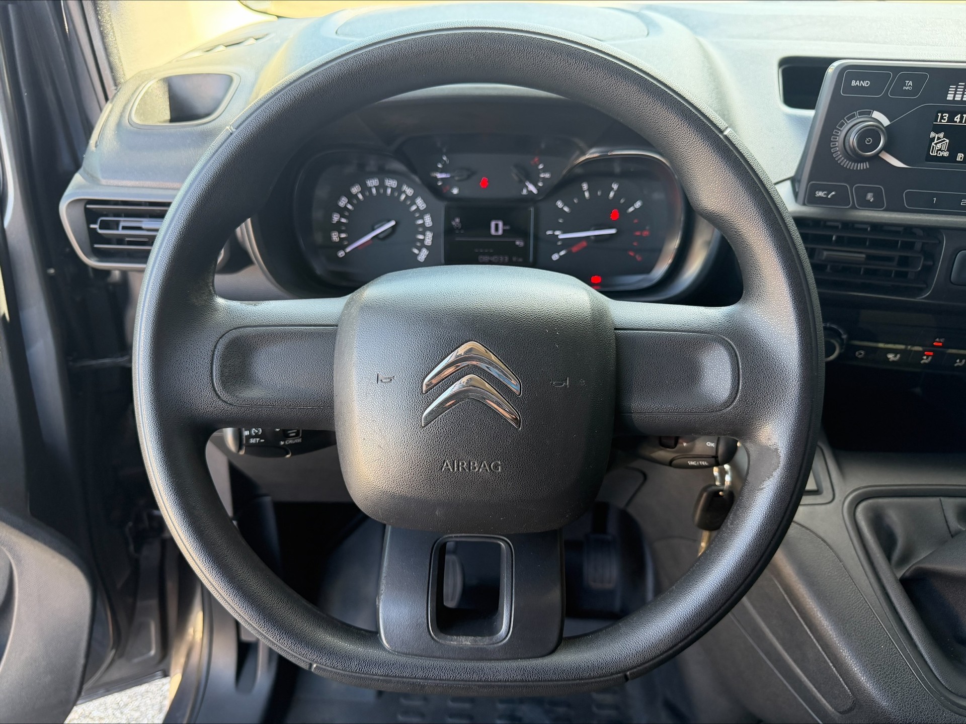 CITROEN Berlingo Van 1.6 Blue HDi 100 s/s Worker 1000kg-image-6