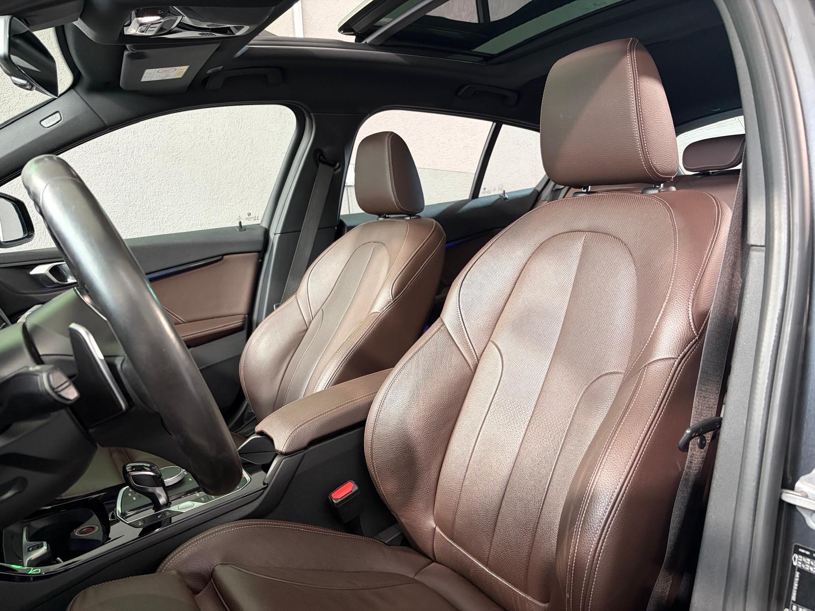 BMW 120d xDrive Steptronic M Sport - Toit ouvrant-image-9