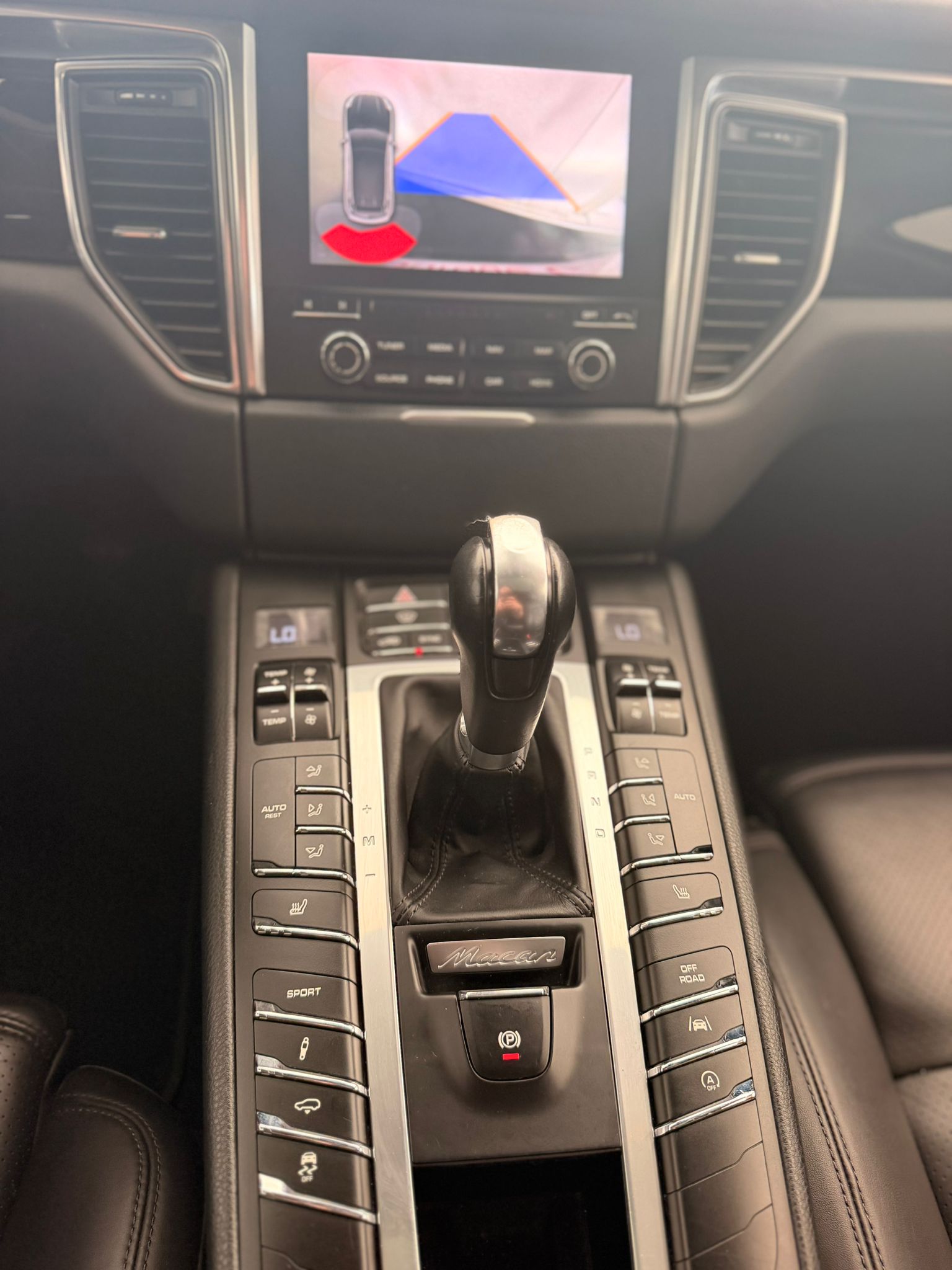 PORSCHE Macan 3.6 V6 Turbo-image-11