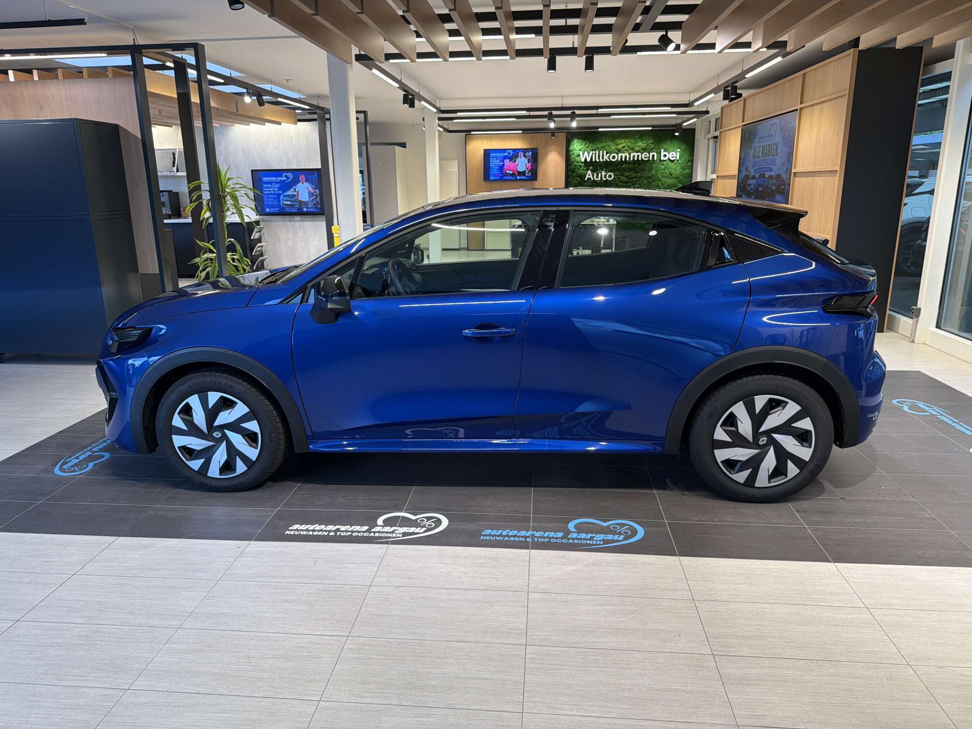 RENAULT Clio 1.2 TCe Evolution NEUES MODELL EDC-Automat-image-13