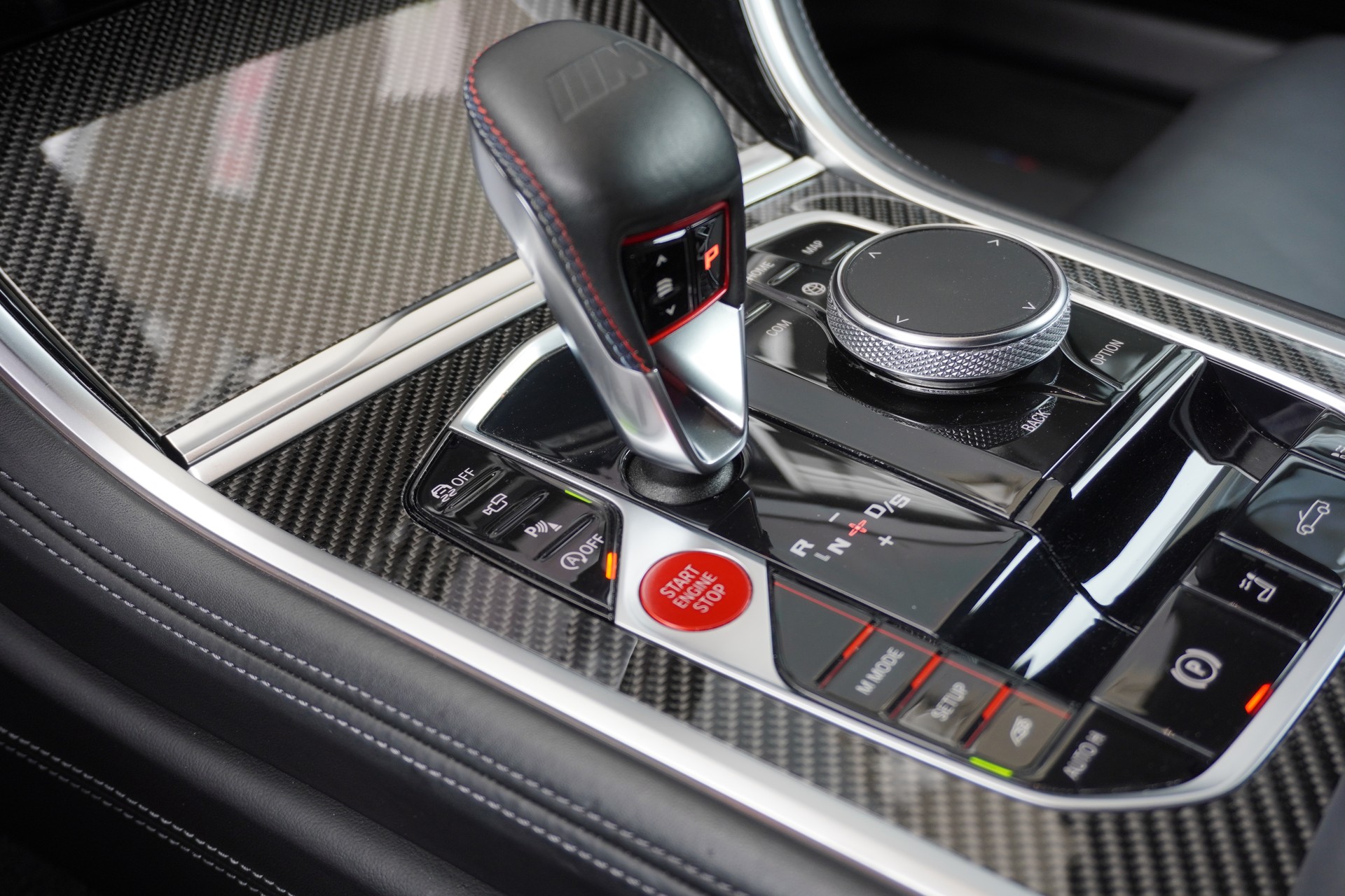 BMW M8 xDrive M Competition Steptronic-image-13