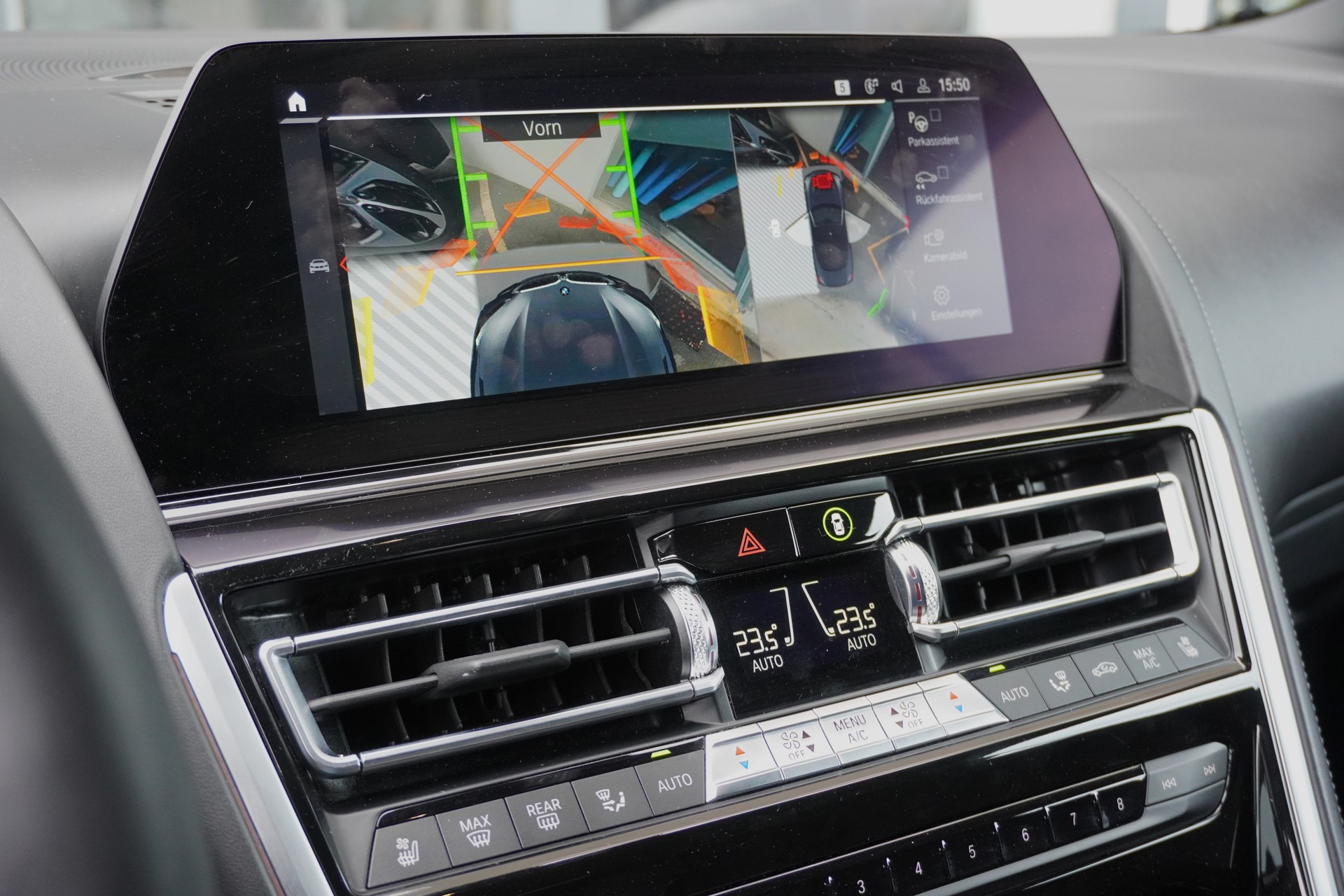 BMW M8 xDrive M Competition Steptronic-image-12