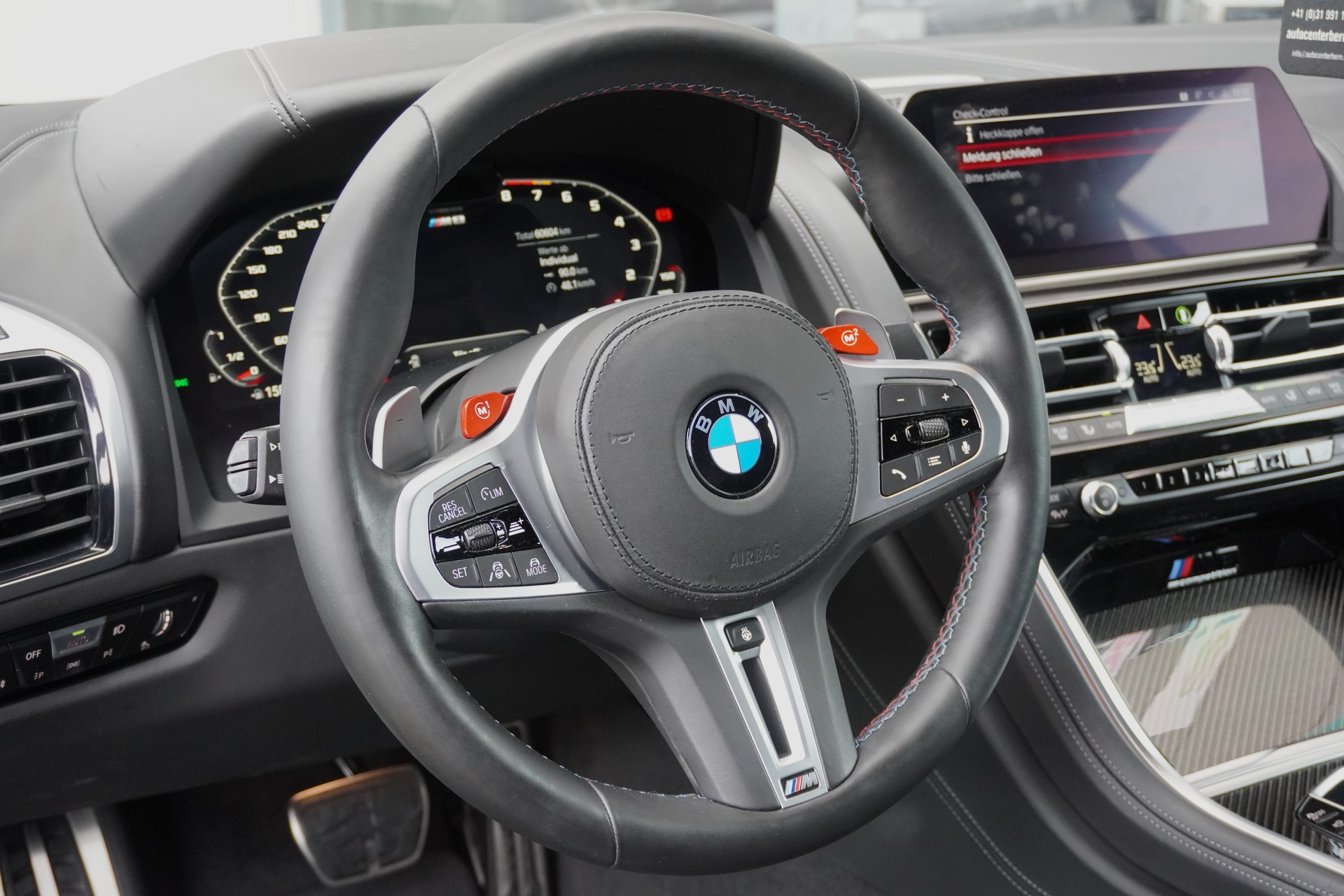 BMW M8 xDrive M Competition Steptronic-image-10