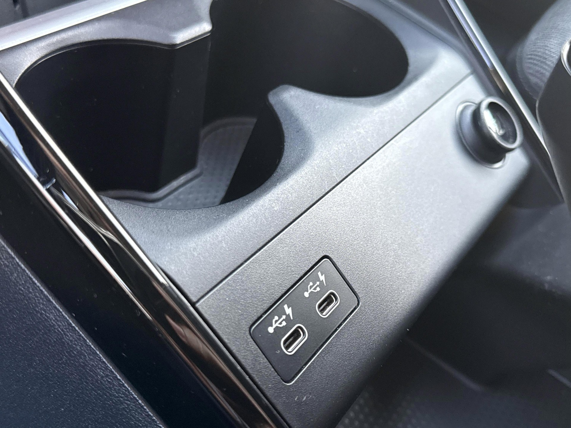 BMW 218d Active Tourer-image-21