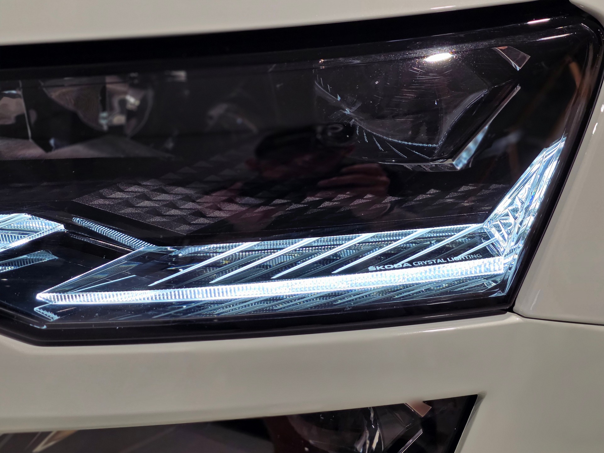 SKODA Karoq 1.5 TSI SportLine DSG-image-19
