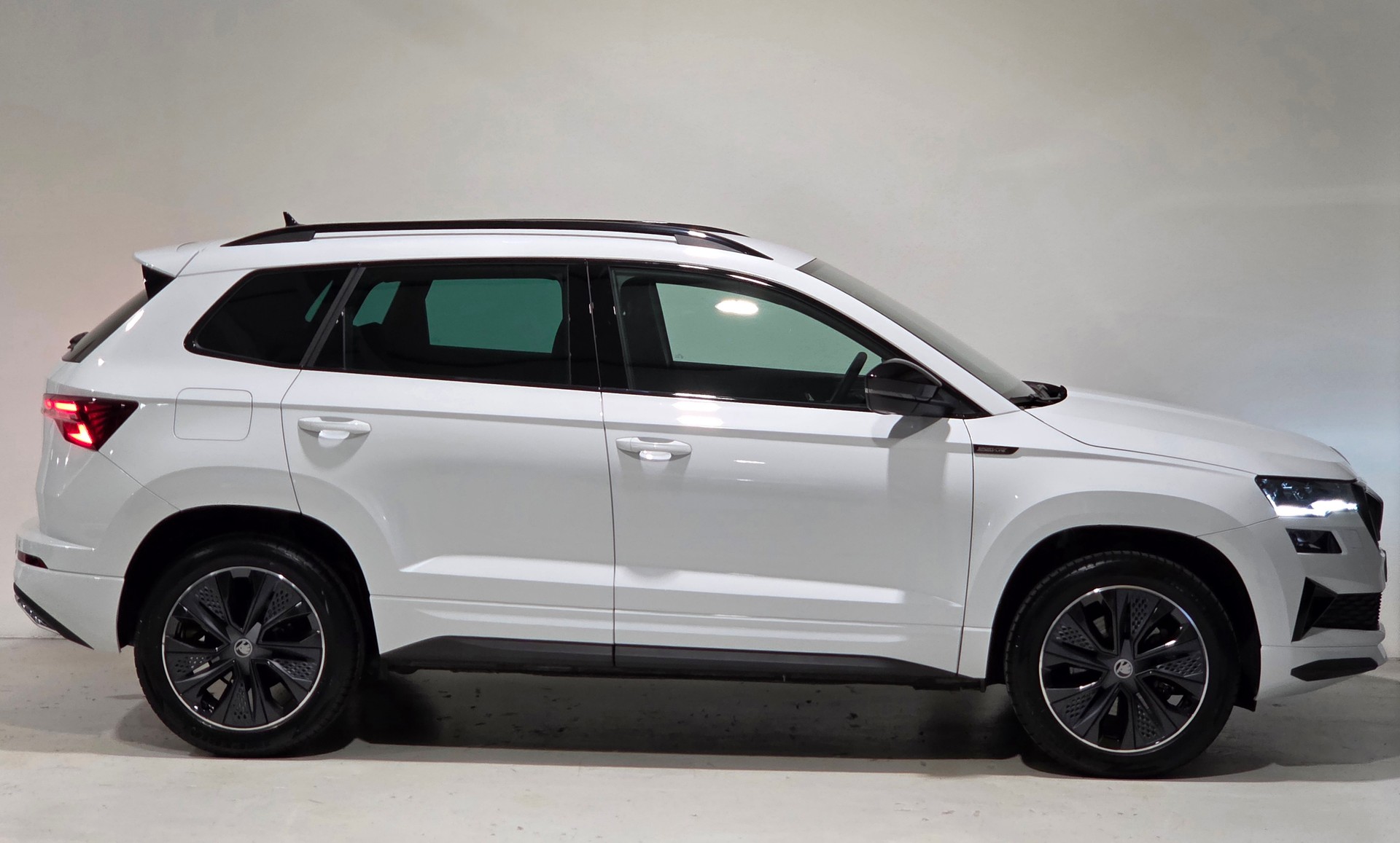 SKODA Karoq 1.5 TSI SportLine DSG-image-25