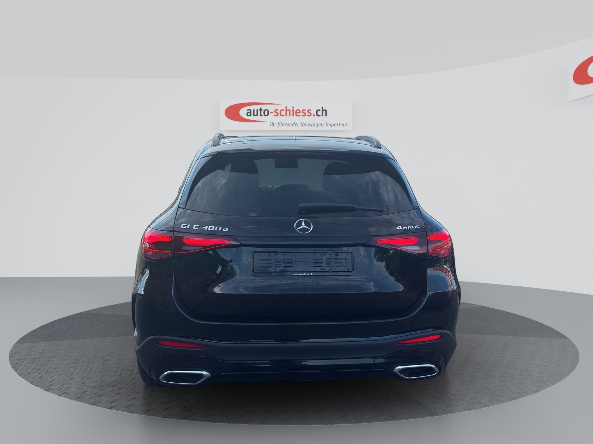 MERCEDES-BENZ GLC 300 d 4Matic AMG Line Night 9G-Tronic-image-3