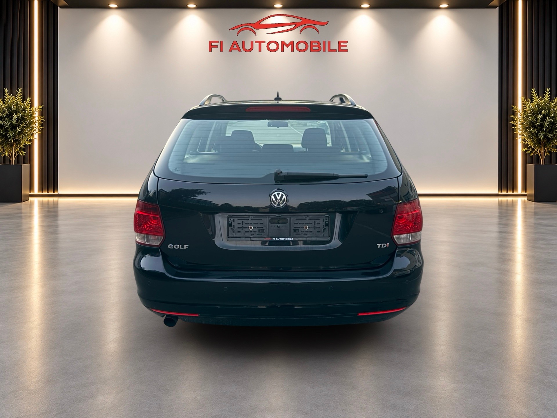 VW Golf Variant 1.6 TDI Trendline DSG-image-2