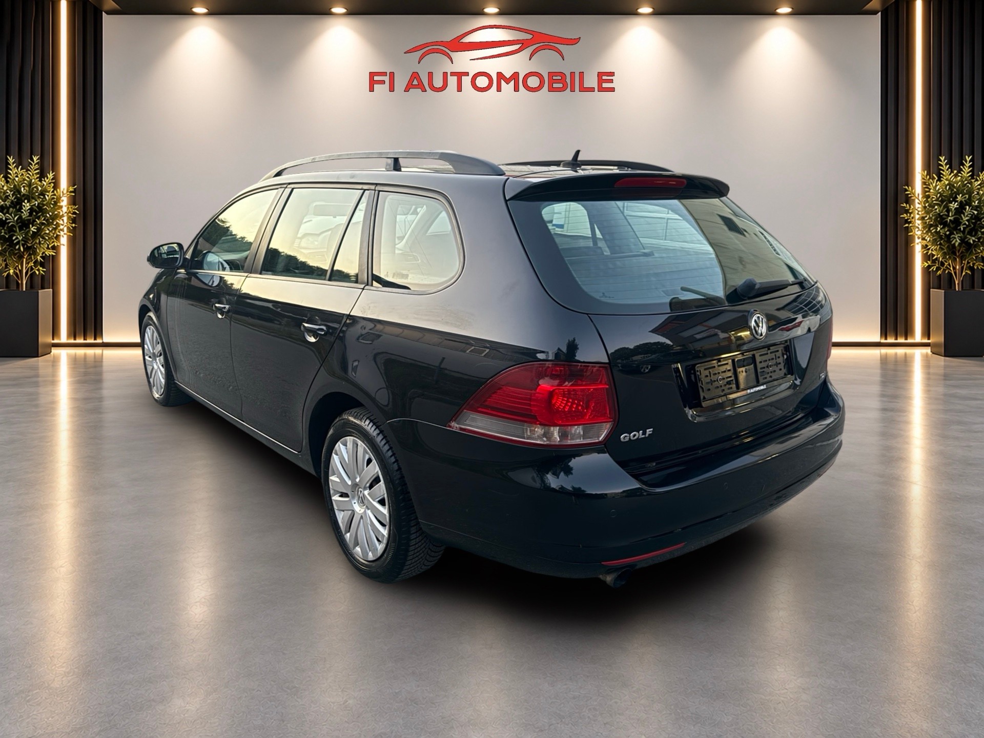 VW Golf Variant 1.6 TDI Trendline DSG-image-1