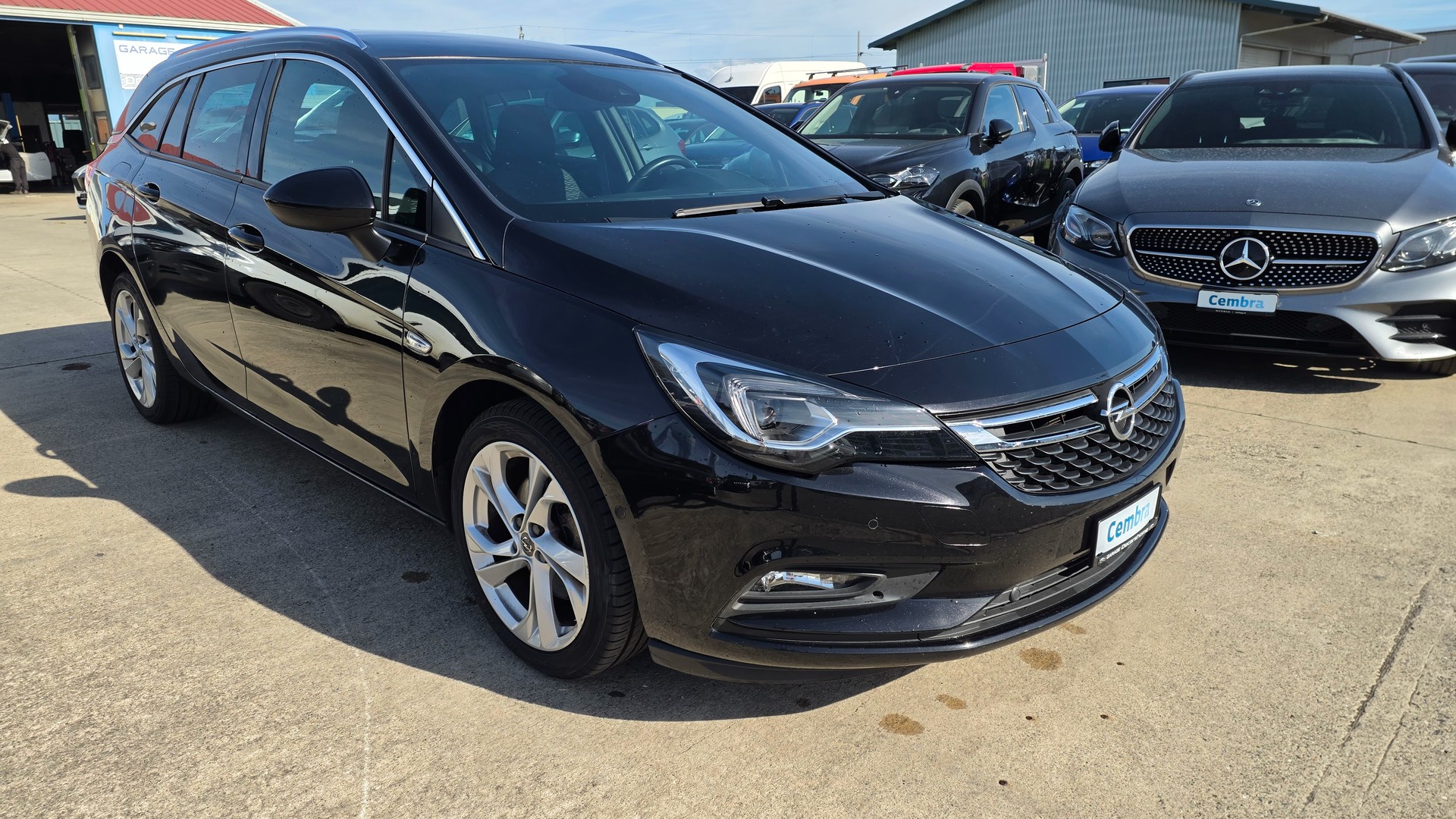 OPEL Astra Sports Tourer 1.6 CDTi BiTurbo Excellence-image-0