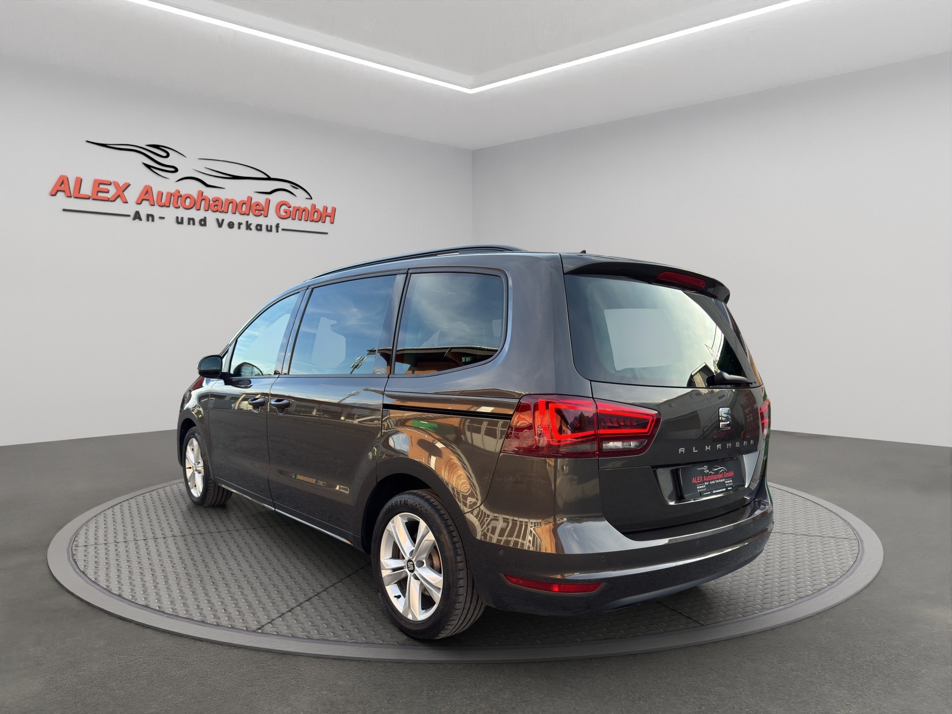 SEAT Alhambra 2.0 TDI Style Advanced 4Drive *7-Plätze* (Finanzierung möglich)-image-3