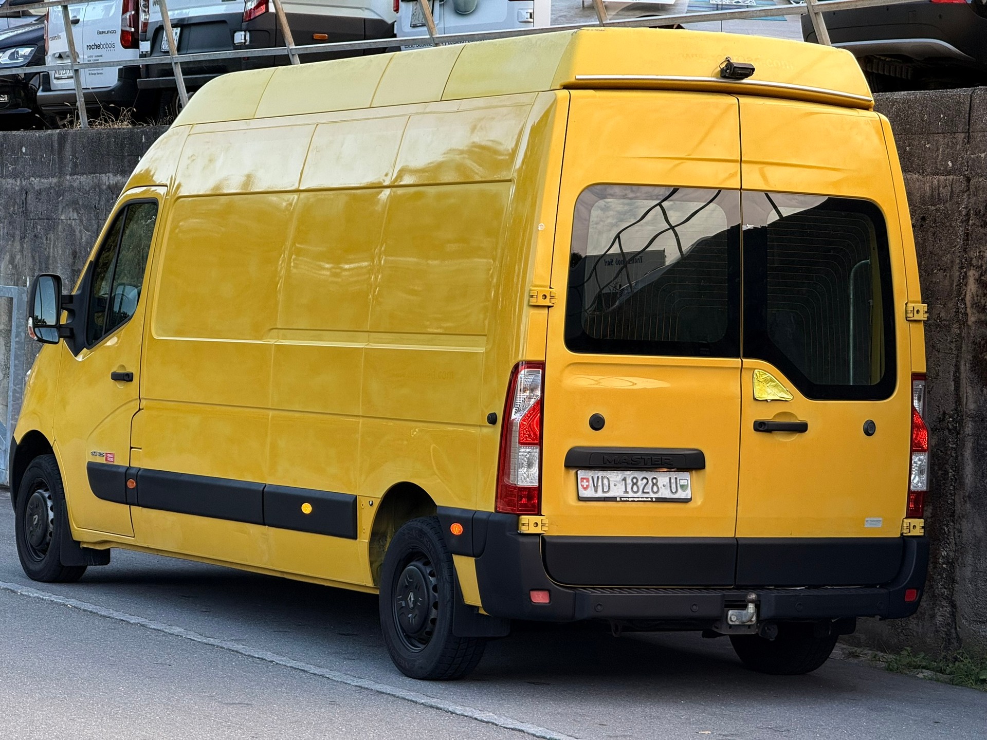 RENAULT Master T35 2.3dCi L2H2 A-image-4