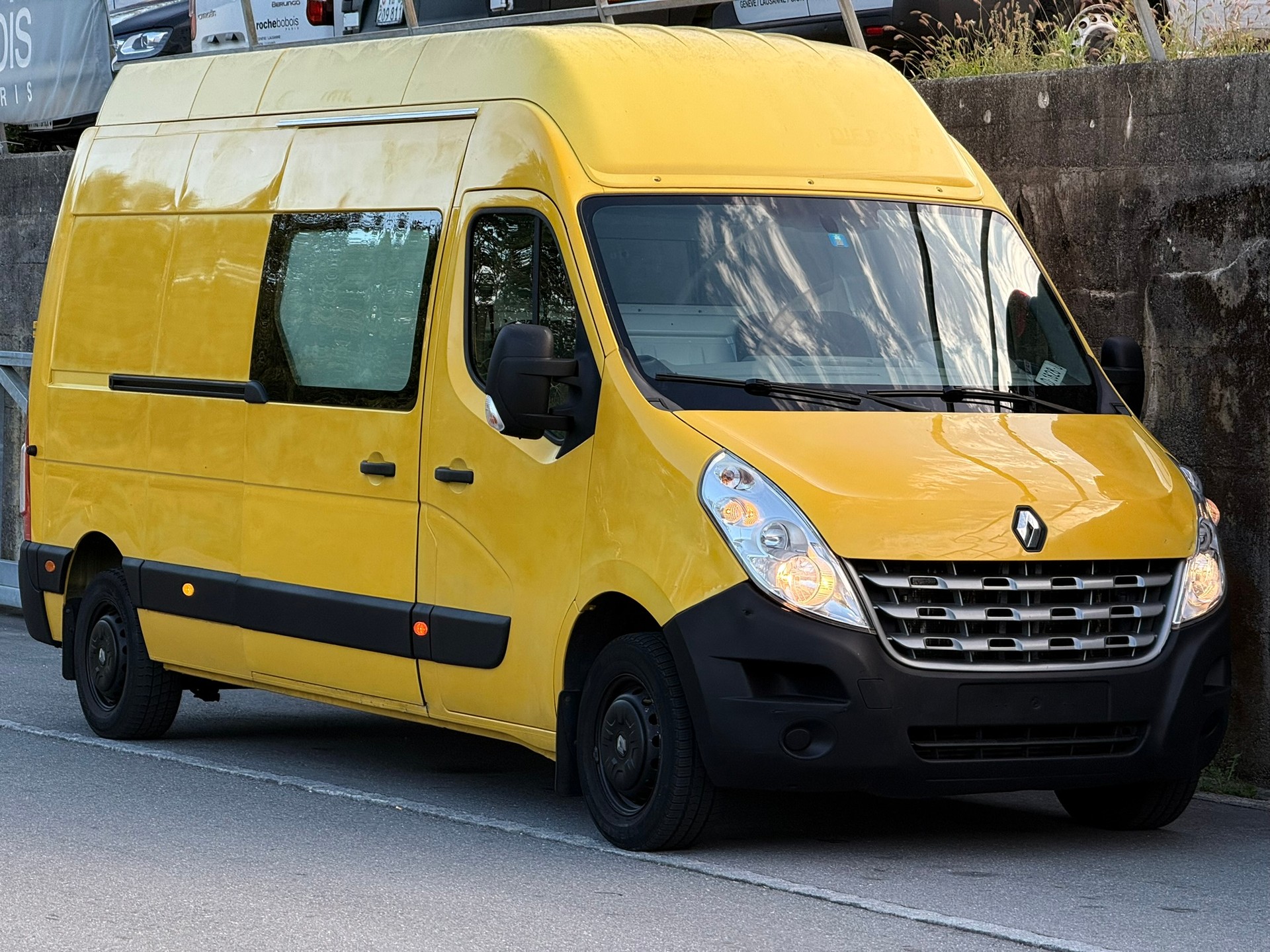 RENAULT Master T35 2.3dCi L2H2 A-image-0