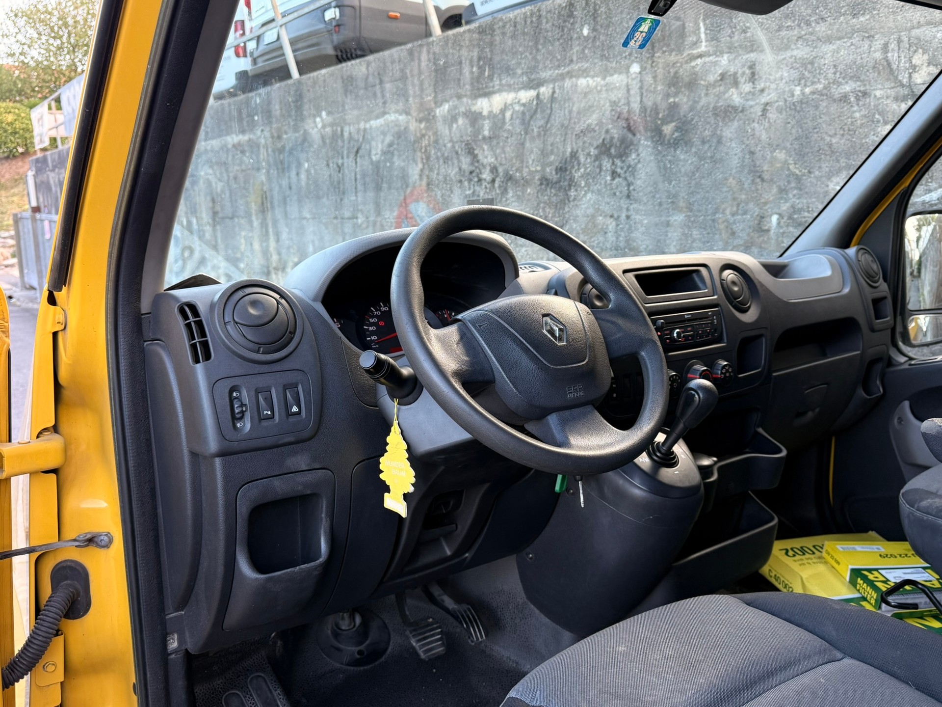 RENAULT Master T35 2.3dCi L2H2 A-image-7
