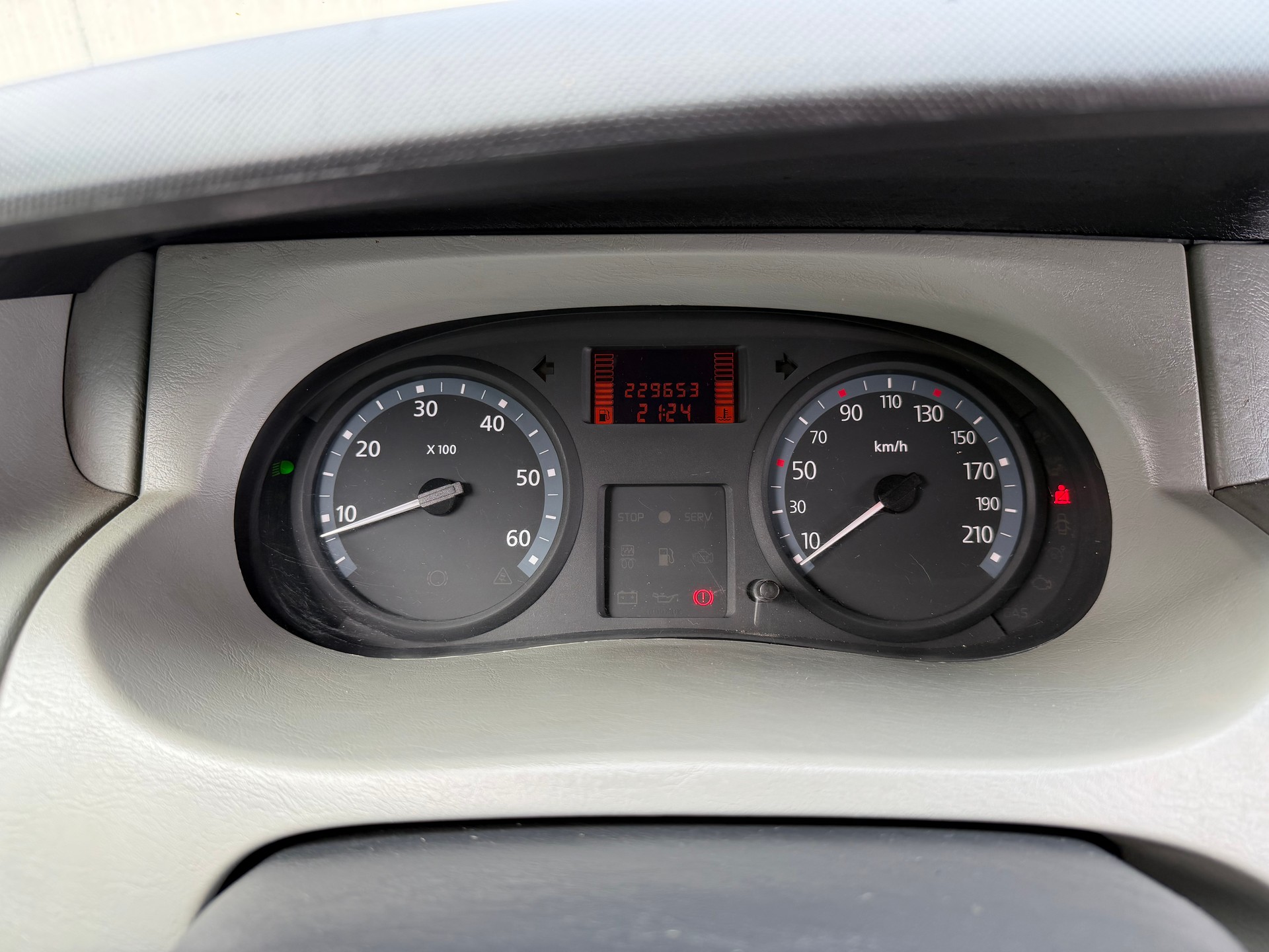 NISSAN Primastar 2.0dCi 115 Comfort 2.9t-image-22