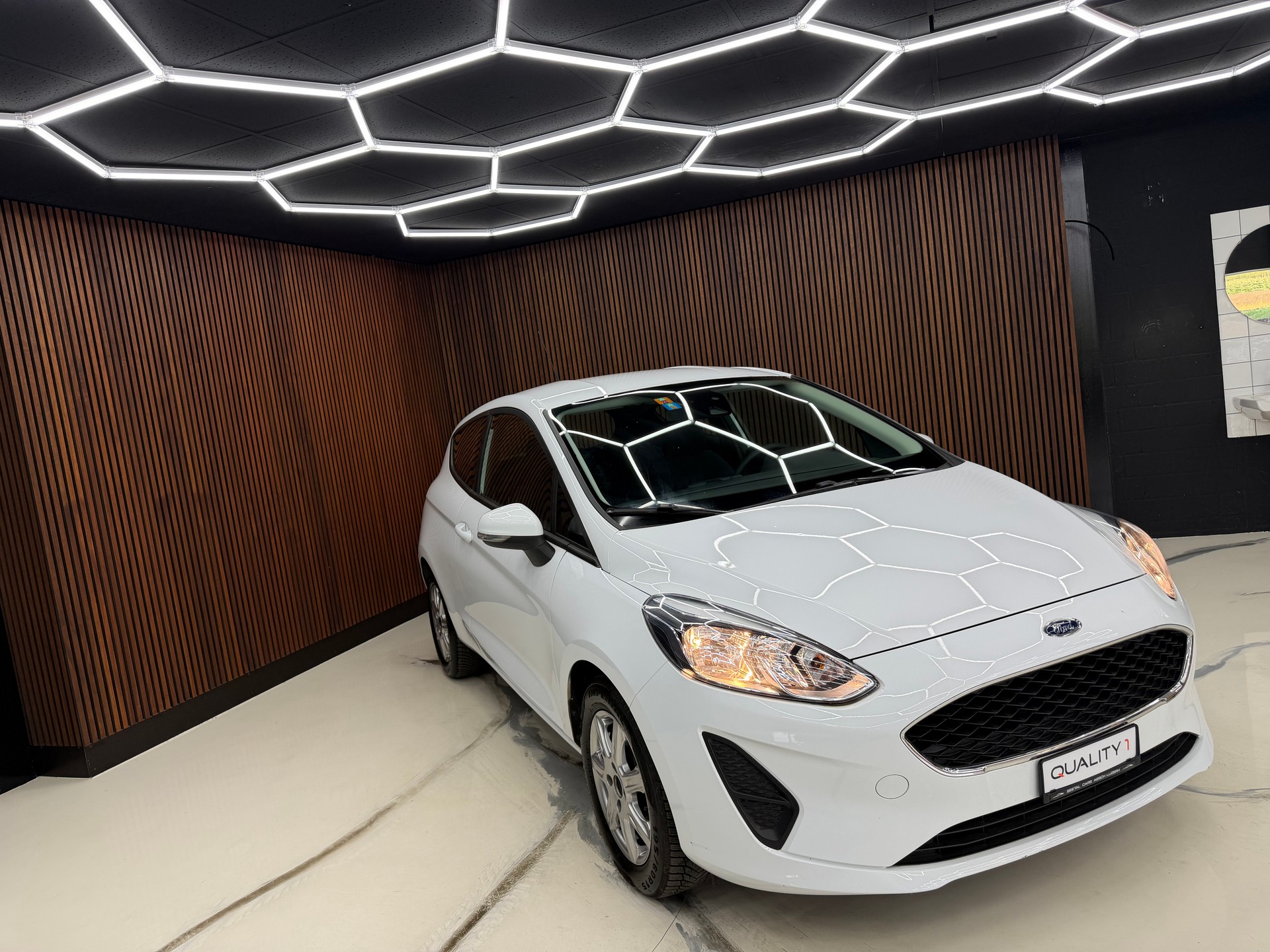 FORD Fiesta 1.0 SCTi Business-image-2
