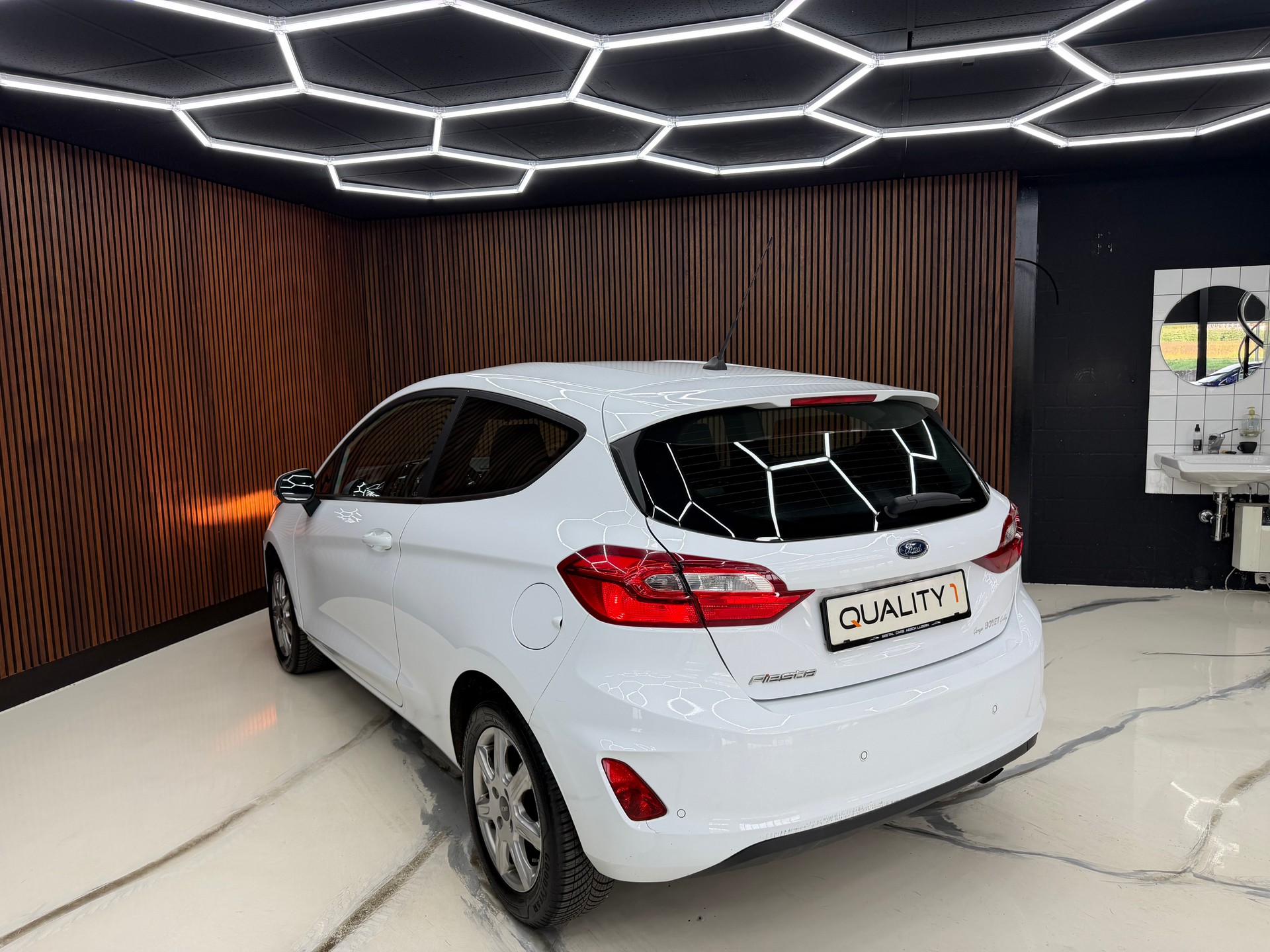 FORD Fiesta 1.0 SCTi Business-image-8