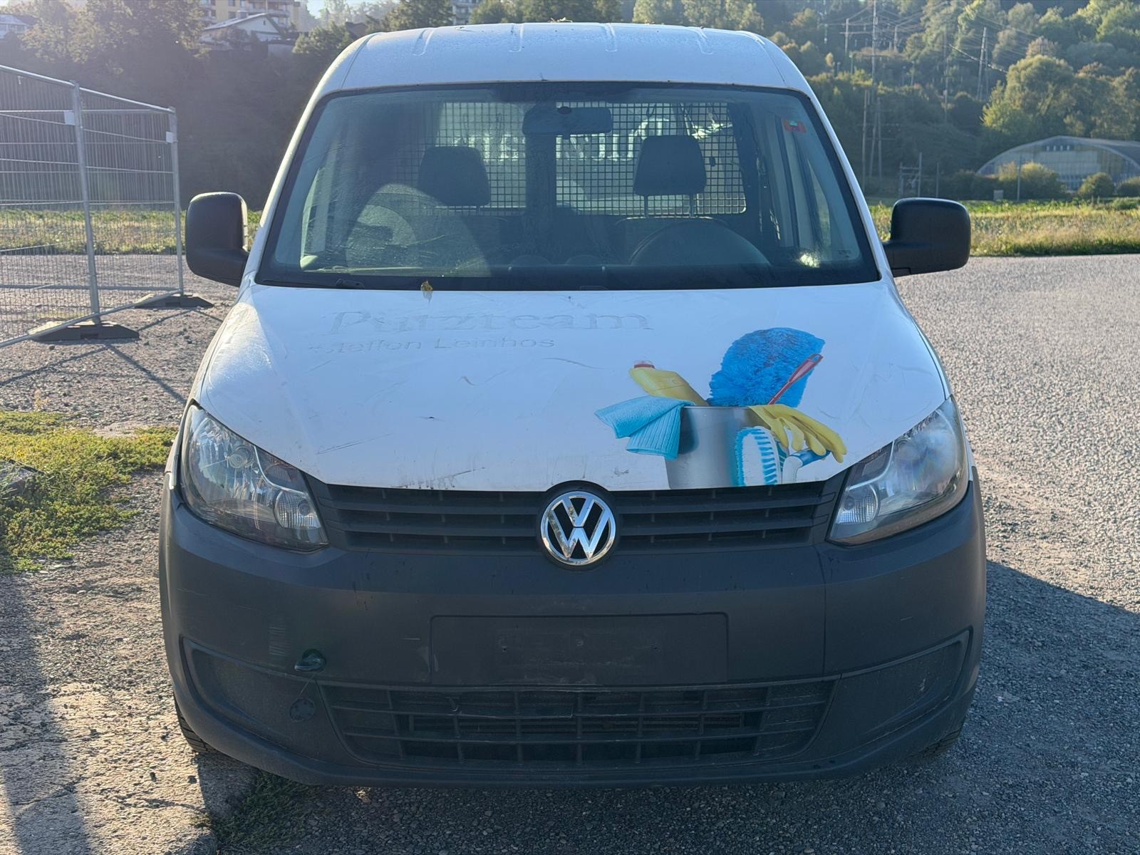 VW Caddy 1.6 TDI-image-1