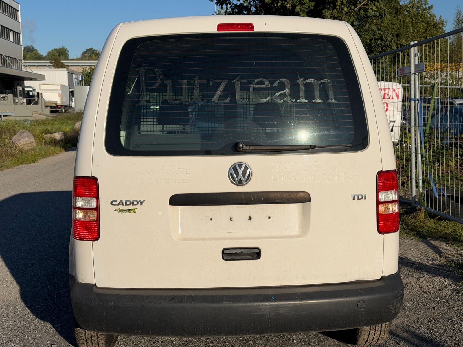 VW Caddy 1.6 TDI-image-4