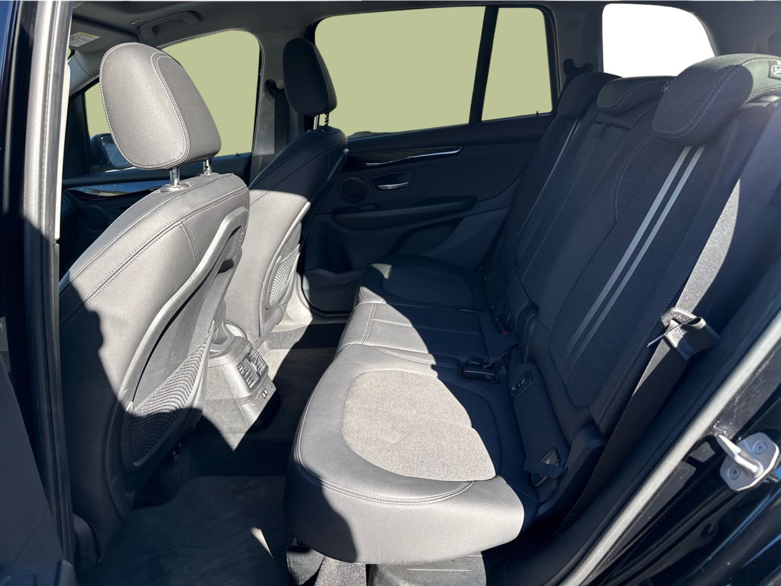 BMW 220d Gran Tourer Travel Edition-image-12
