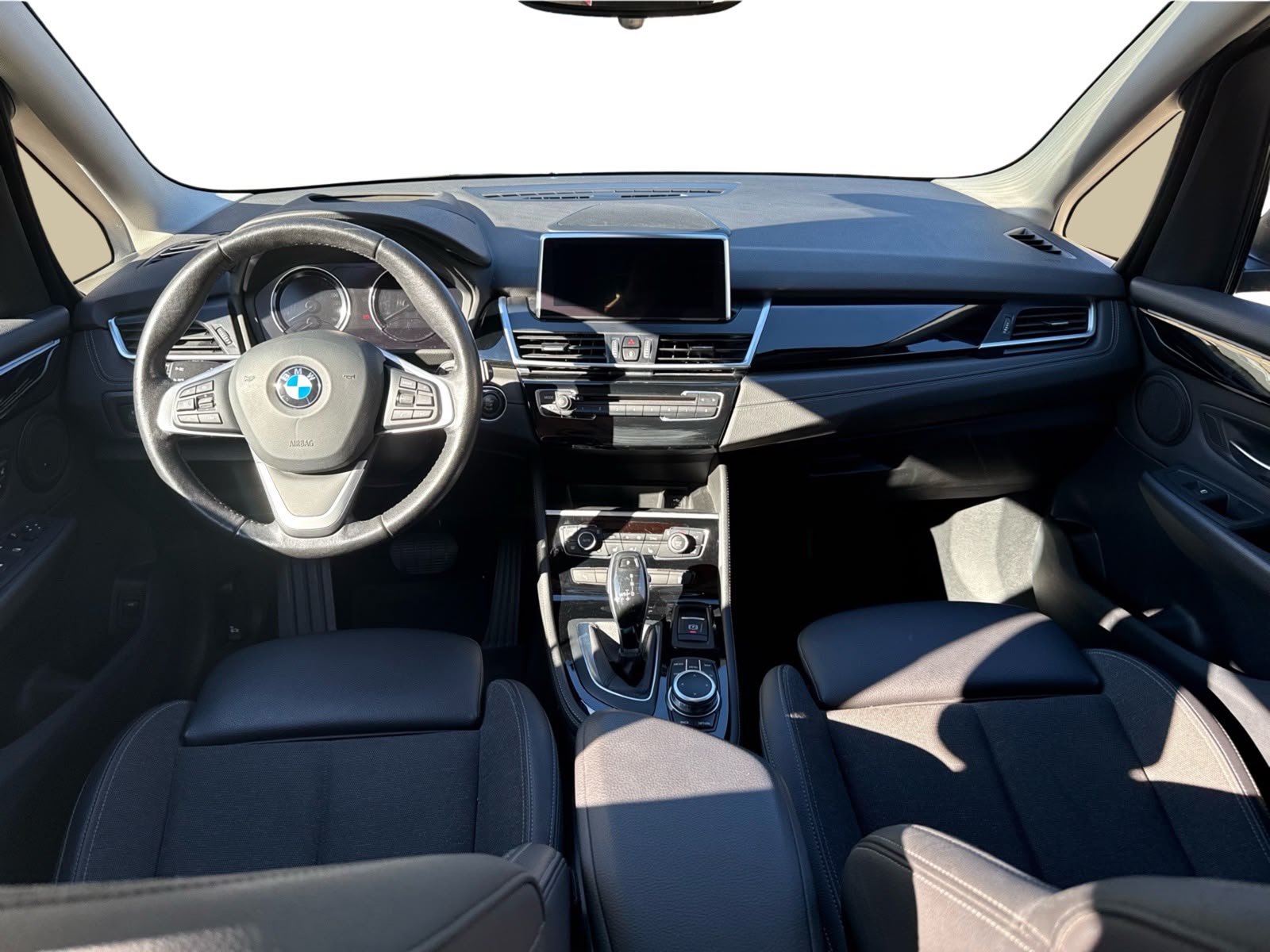 BMW 220d Gran Tourer Travel Edition-image-7
