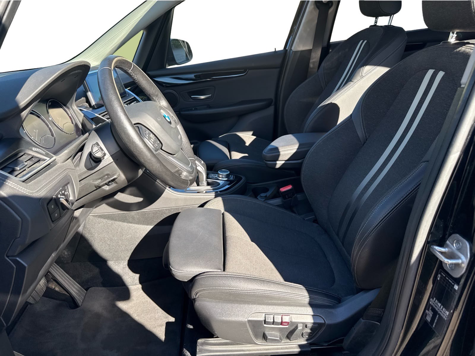BMW 220d Gran Tourer Travel Edition-image-13