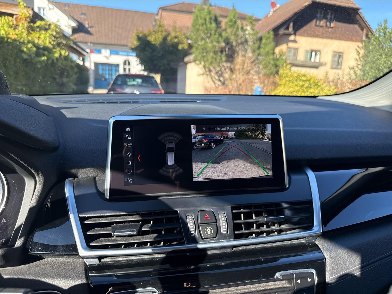 BMW 220d Gran Tourer Travel Edition-image-8