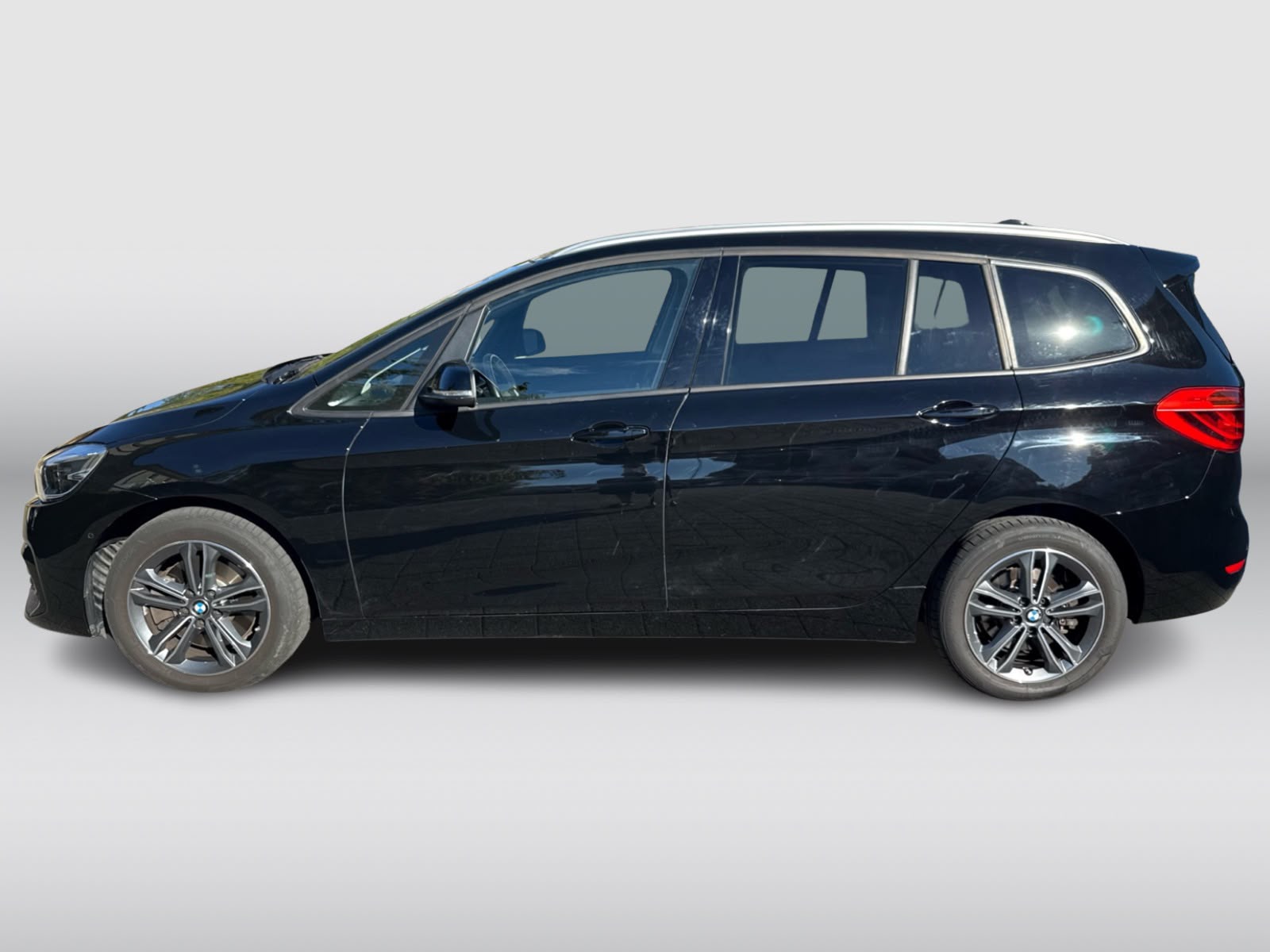 BMW 220d Gran Tourer Travel Edition-image-2