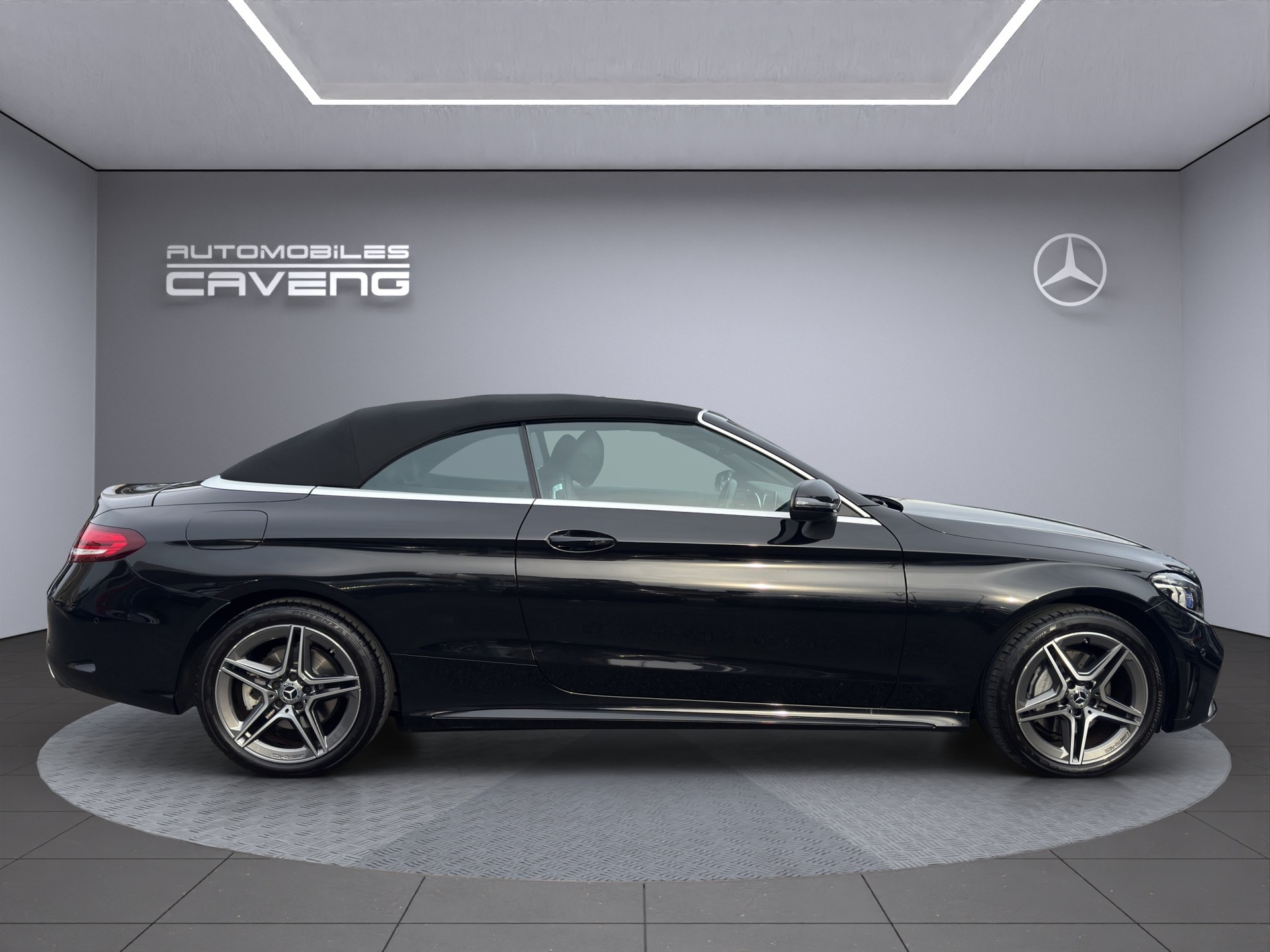 MERCEDES-BENZ C 200 AMG Line Cabriolet 4Matic 9G-Tronic-image-5