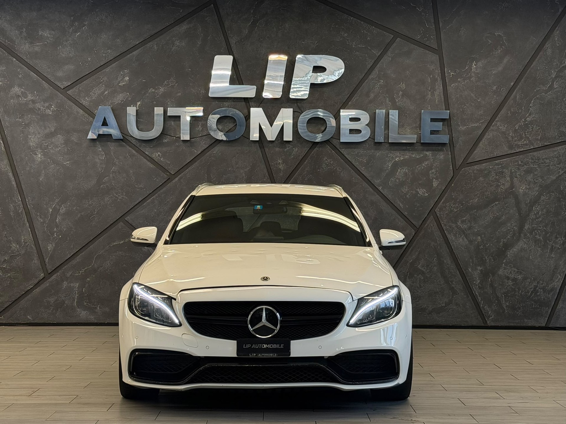 MERCEDES-BENZ C 300 AMG Line 9G-Tronic-image-1
