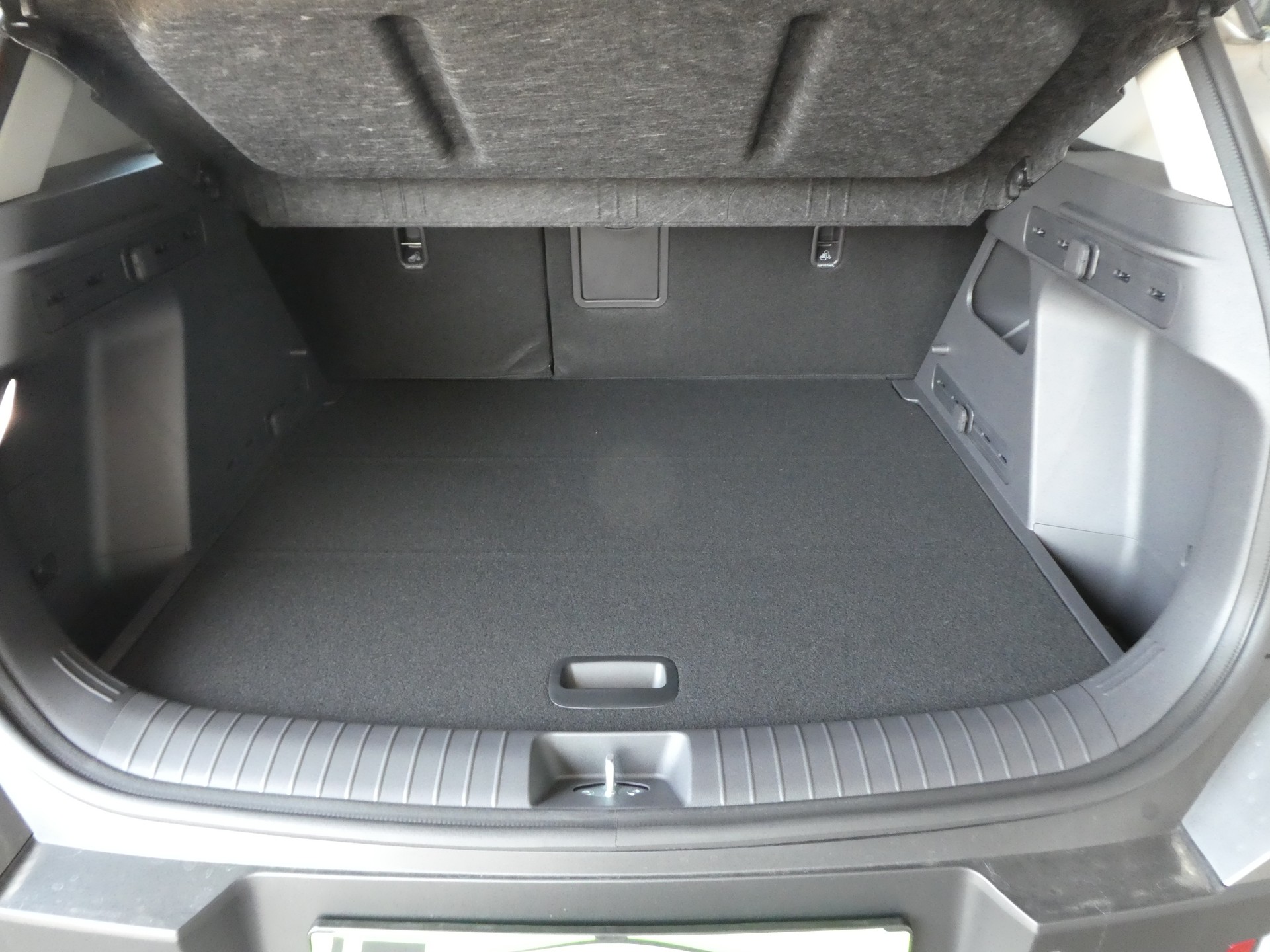 KIA Seltos 1.6T-GDi Power 7DCT-image-9