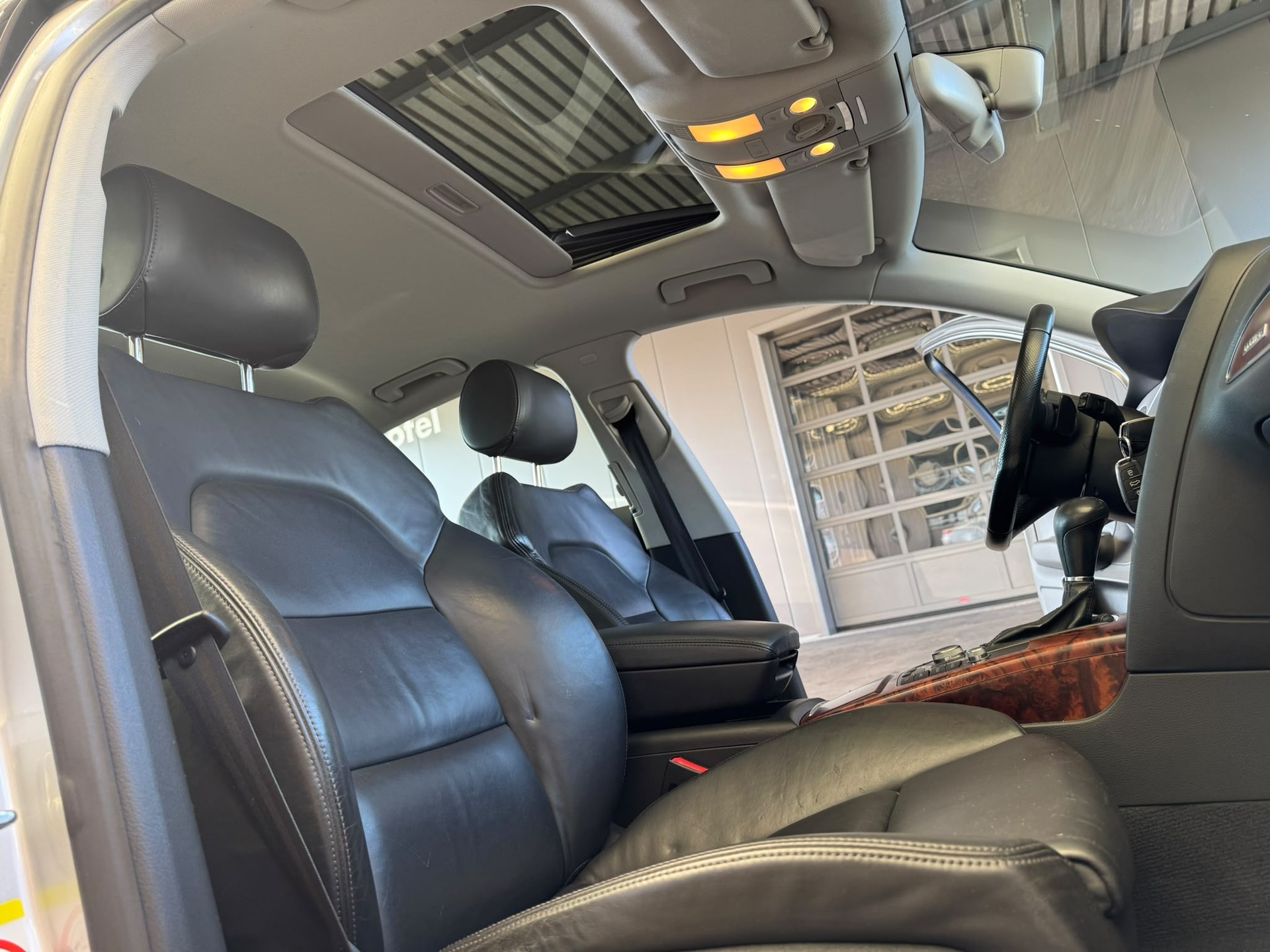 AUDI A6 Limousine 3.0 V6 TDI quattro-image-13