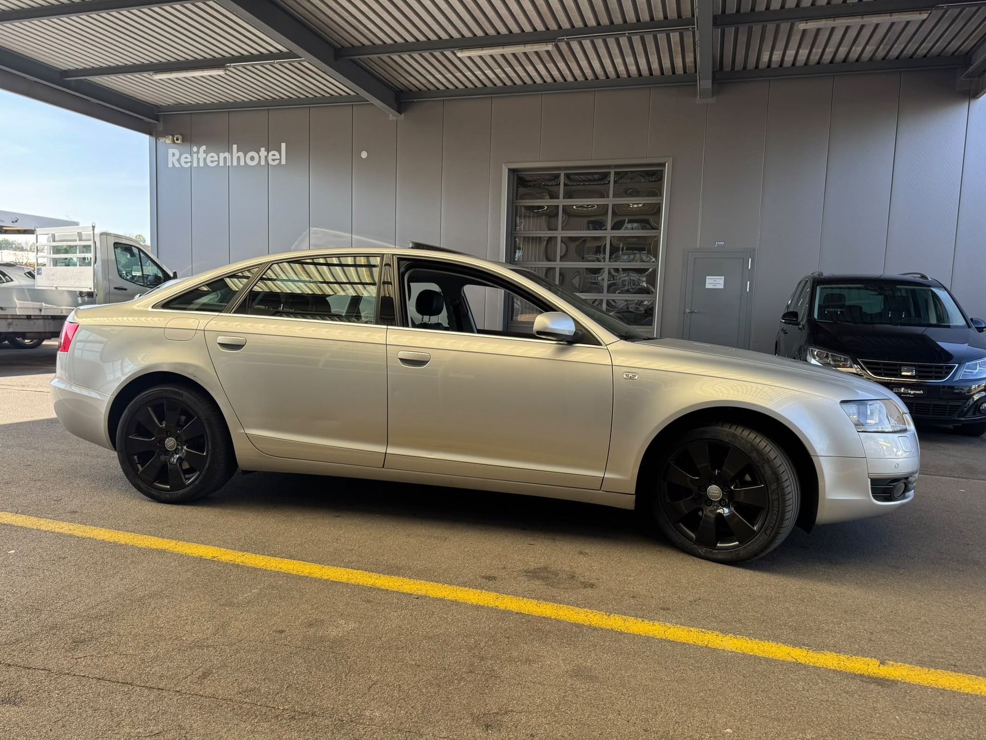 AUDI A6 Limousine 3.0 V6 TDI quattro-image-4
