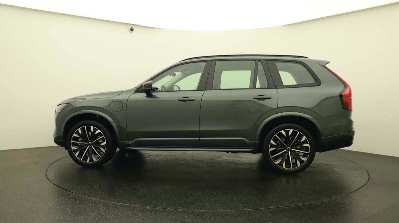 VOLVO XC90 T8 AWD PluginHybrid Ultra Dark Geartronic-image-1