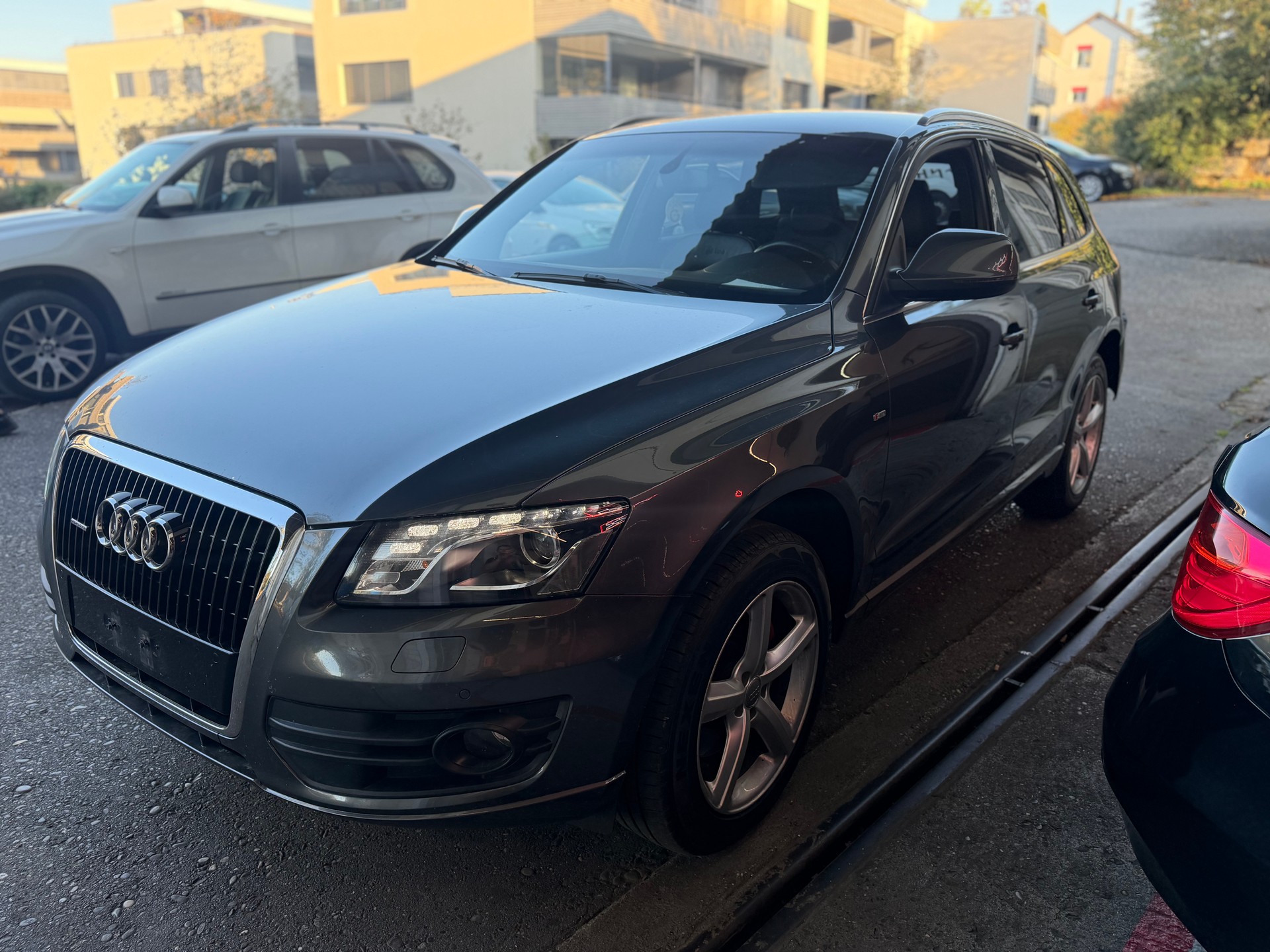 AUDI Q5 3.0 TDI quattro S-tronic-image-3