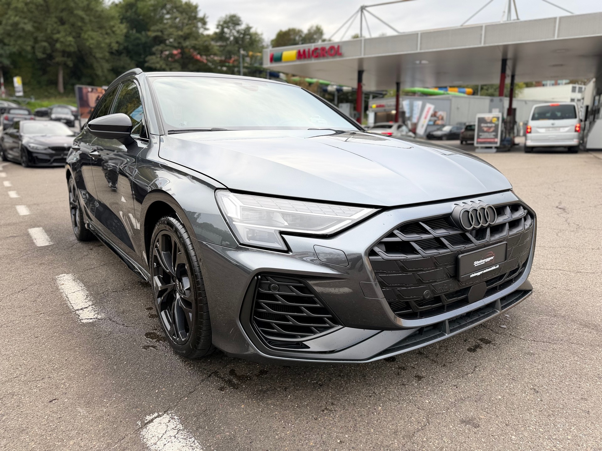 AUDI S3 Sportback TFSI quattro S-tronic-showroom-element-1