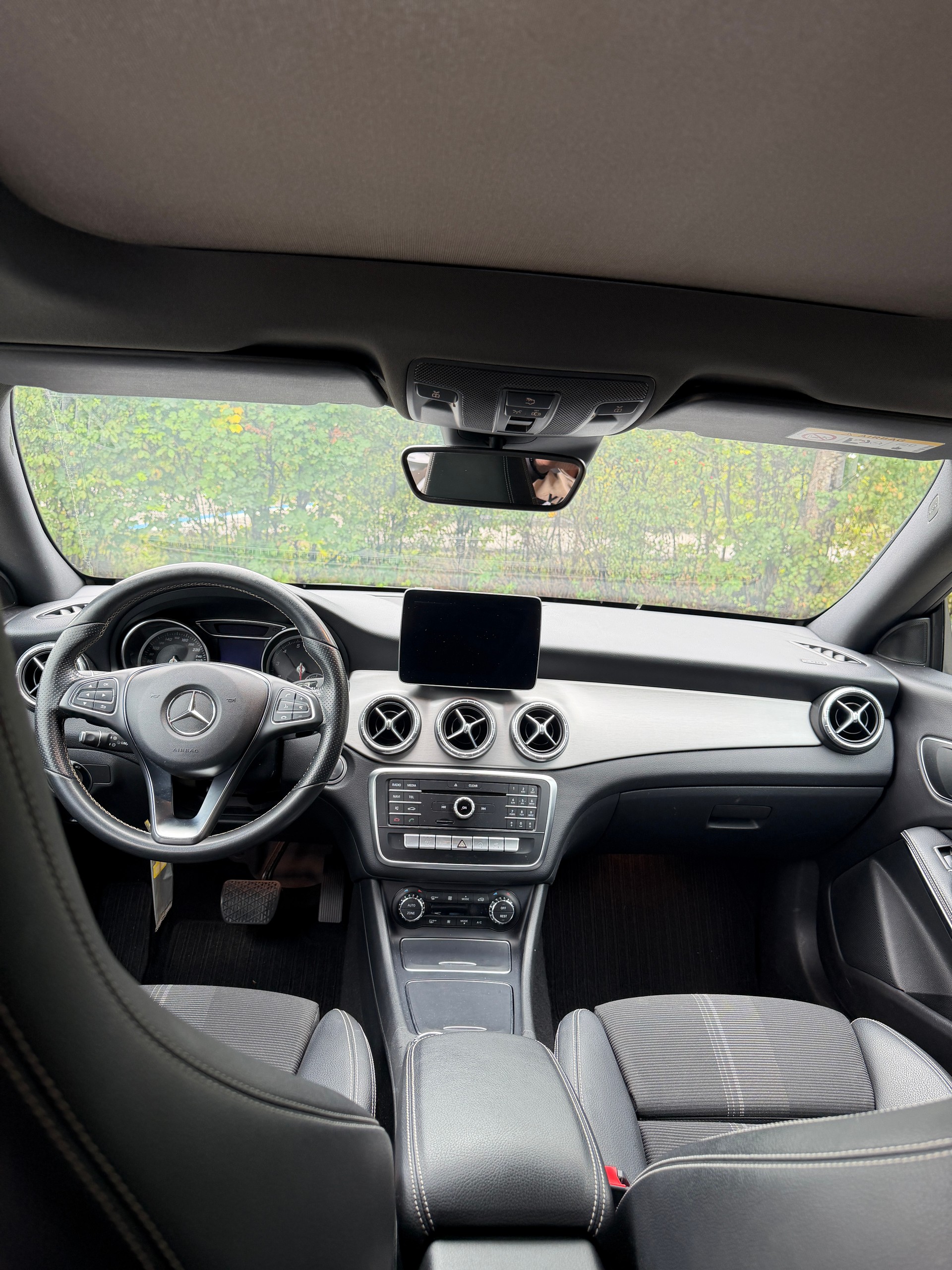 MERCEDES-BENZ CLA 200 Night Star-image-2