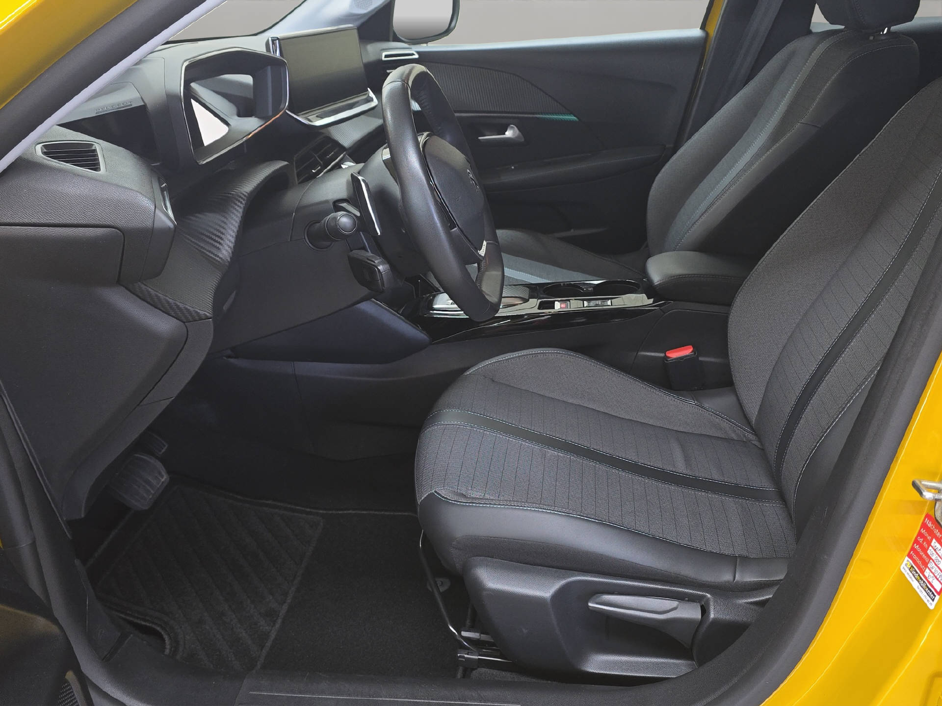 PEUGEOT 208 1.2 PureTech 100 Allure Pack-image-5