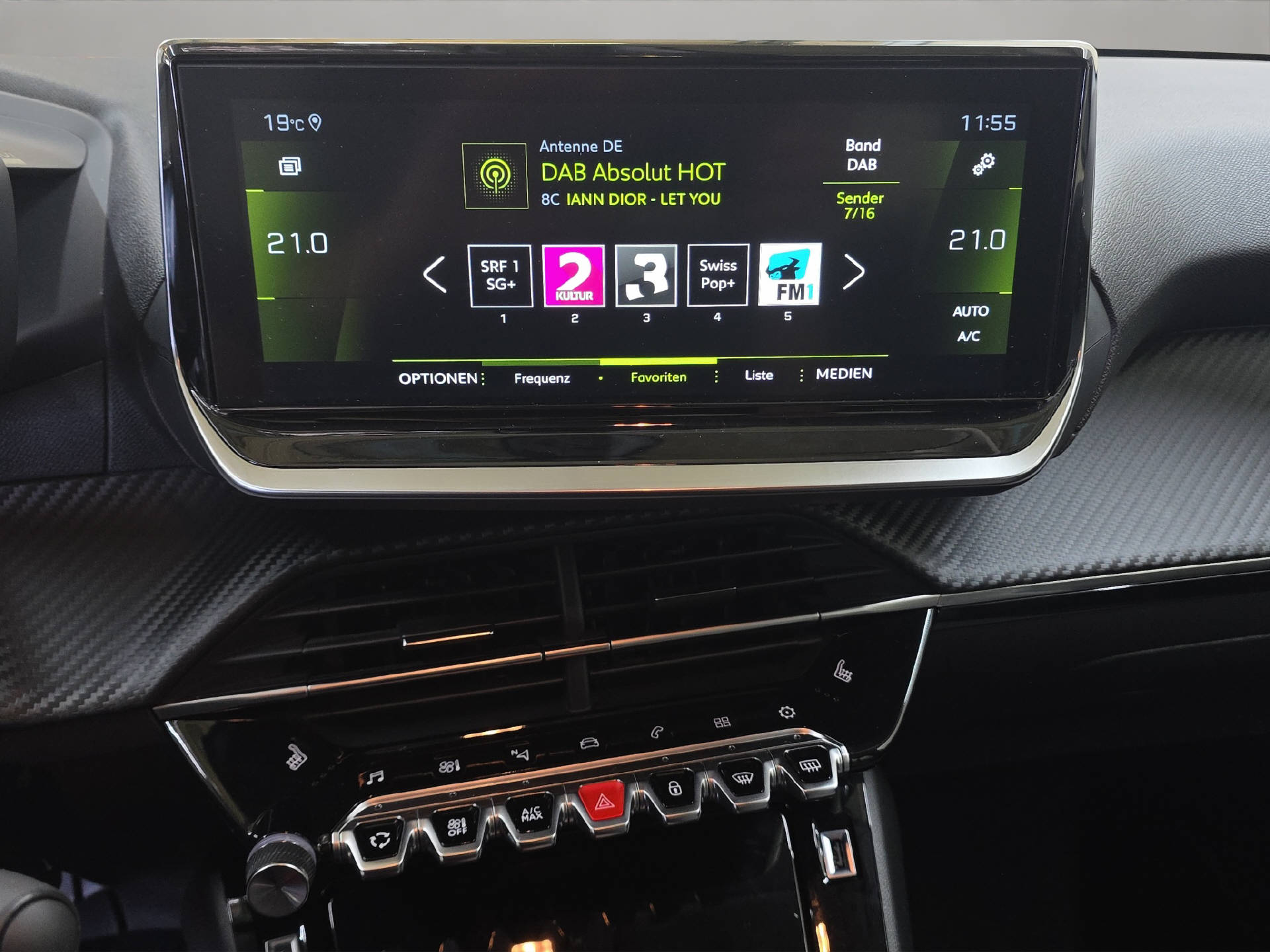PEUGEOT 208 1.2 PureTech 100 Allure Pack-image-7