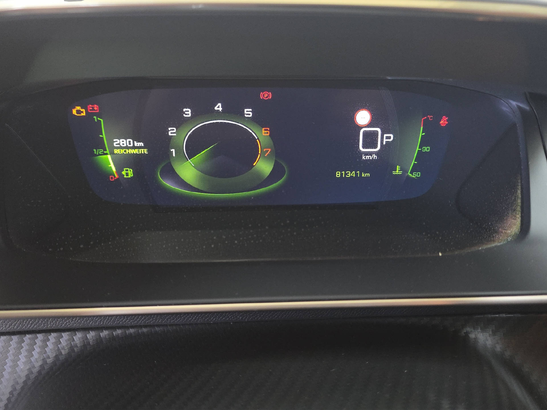 PEUGEOT 208 1.2 PureTech 100 Allure Pack-image-6