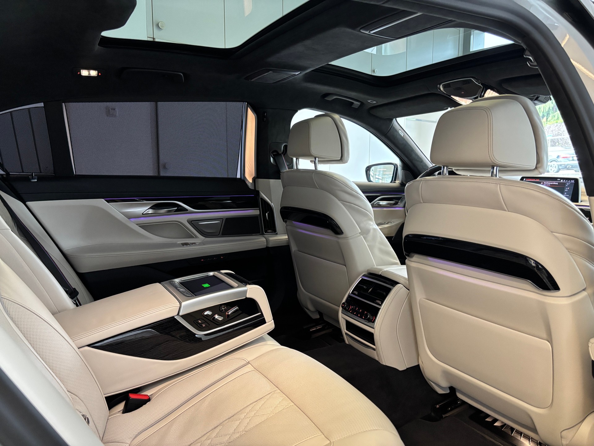 BMW 730Ld xDrive 48V M Sport Steptronic-image-9