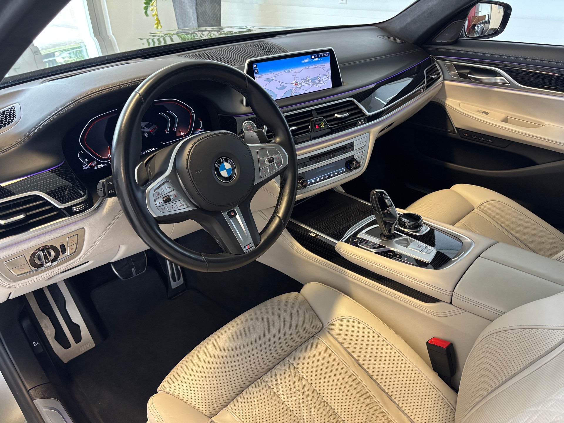 BMW 730Ld xDrive 48V M Sport Steptronic-image-4