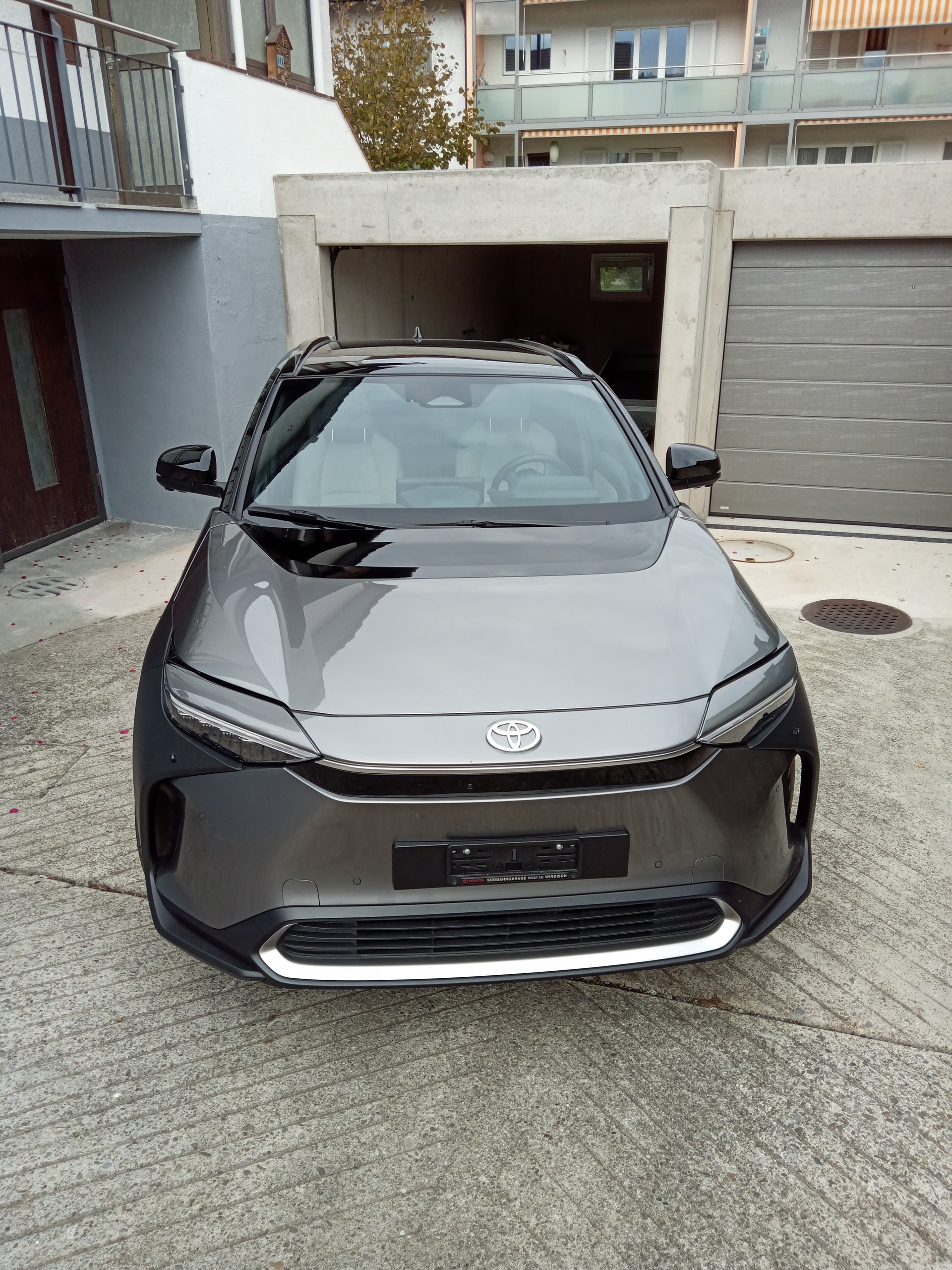 TOYOTA 6.6 kw OBC Premium AWD-image-0