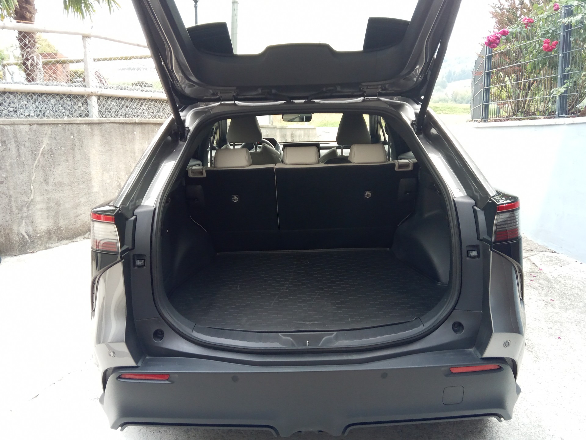 TOYOTA 6.6 kw OBC Premium AWD-image-5