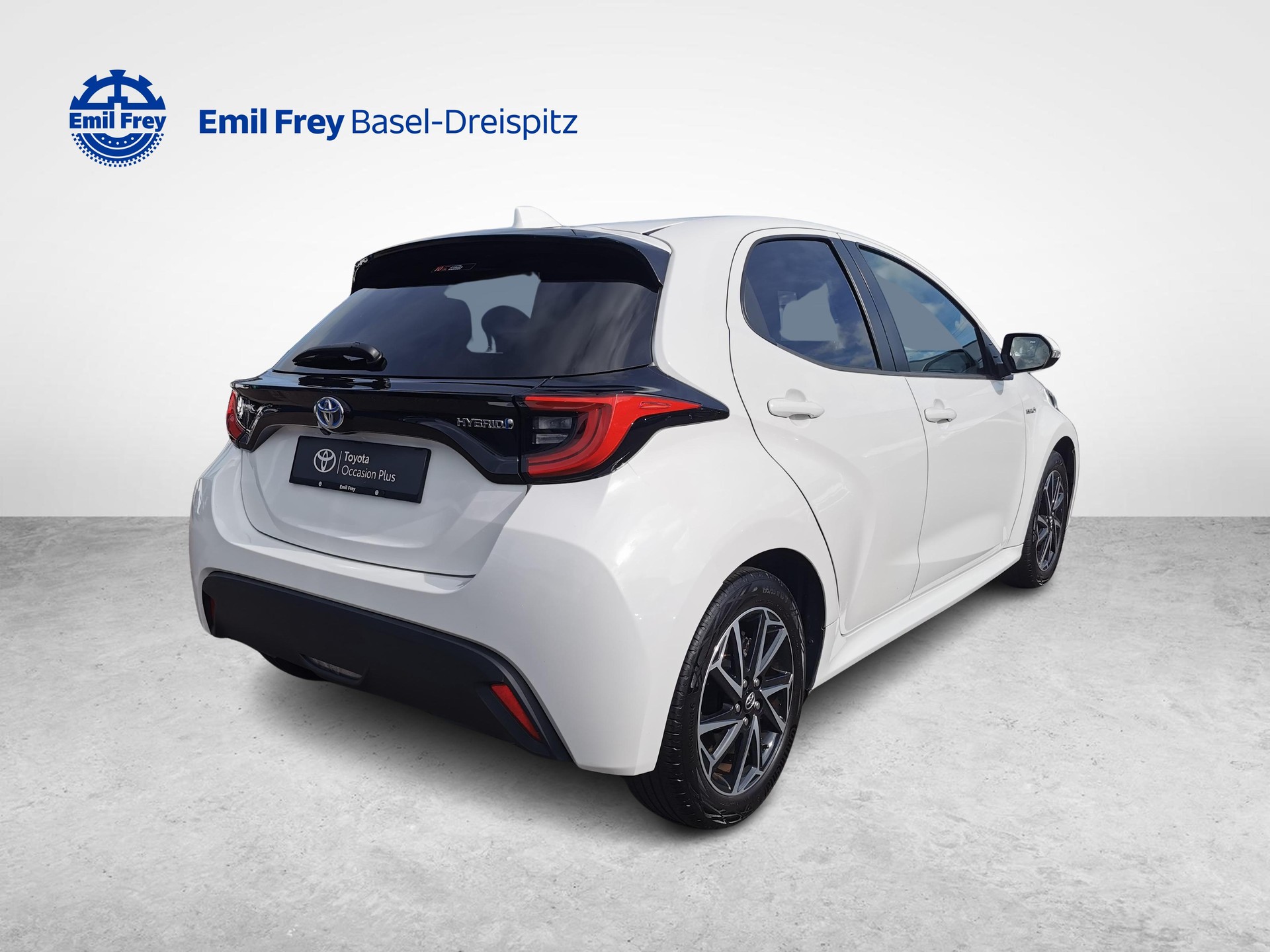 TOYOTA Yaris 1.5 VVT-i HSD Trend-image-11