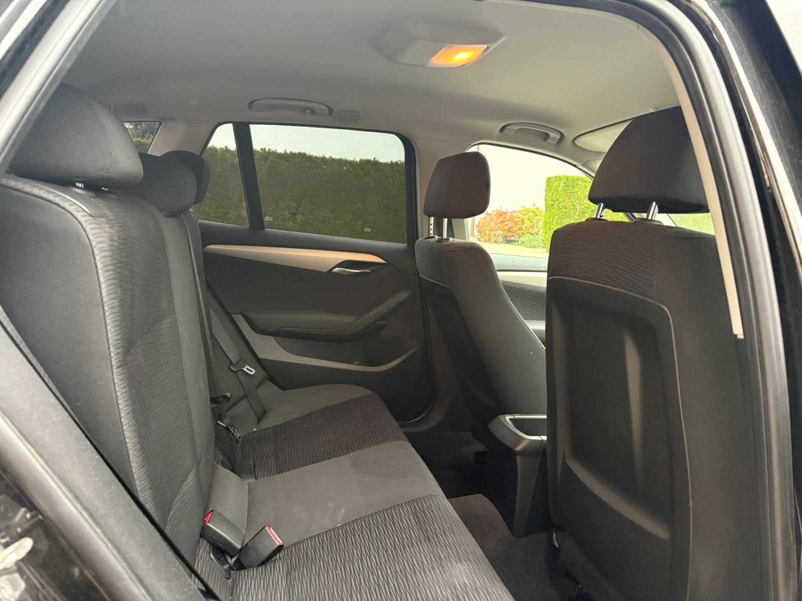 BMW X1 xDrive 18d-image-12