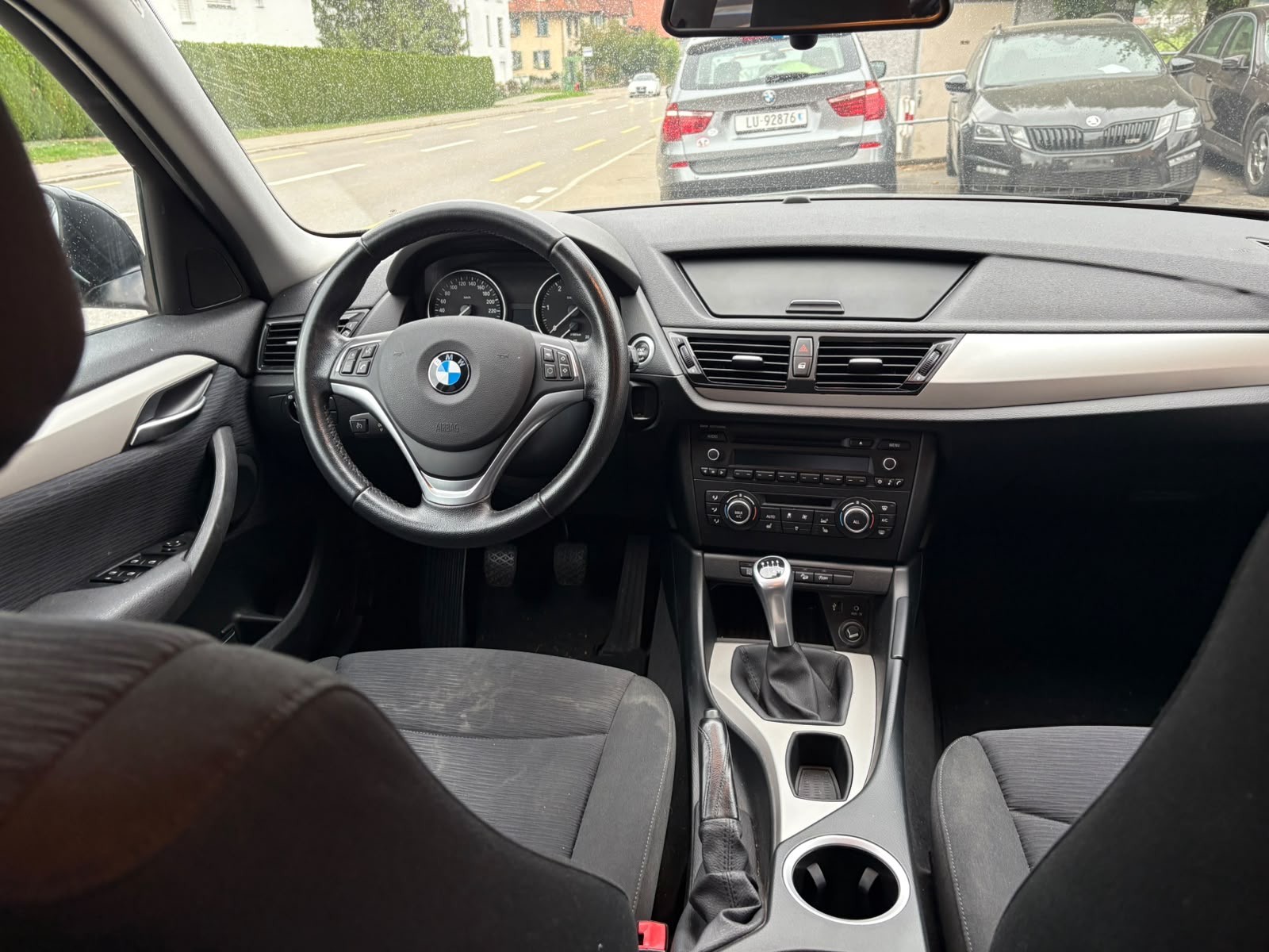 BMW X1 xDrive 18d-image-11