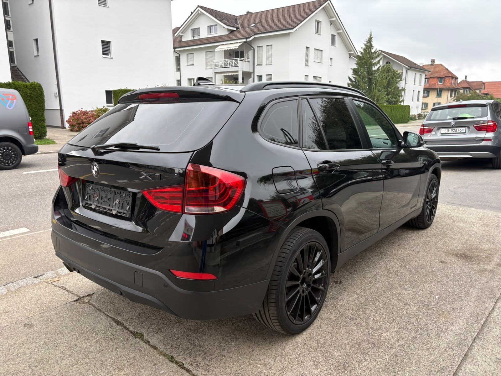 BMW X1 xDrive 18d-image-6